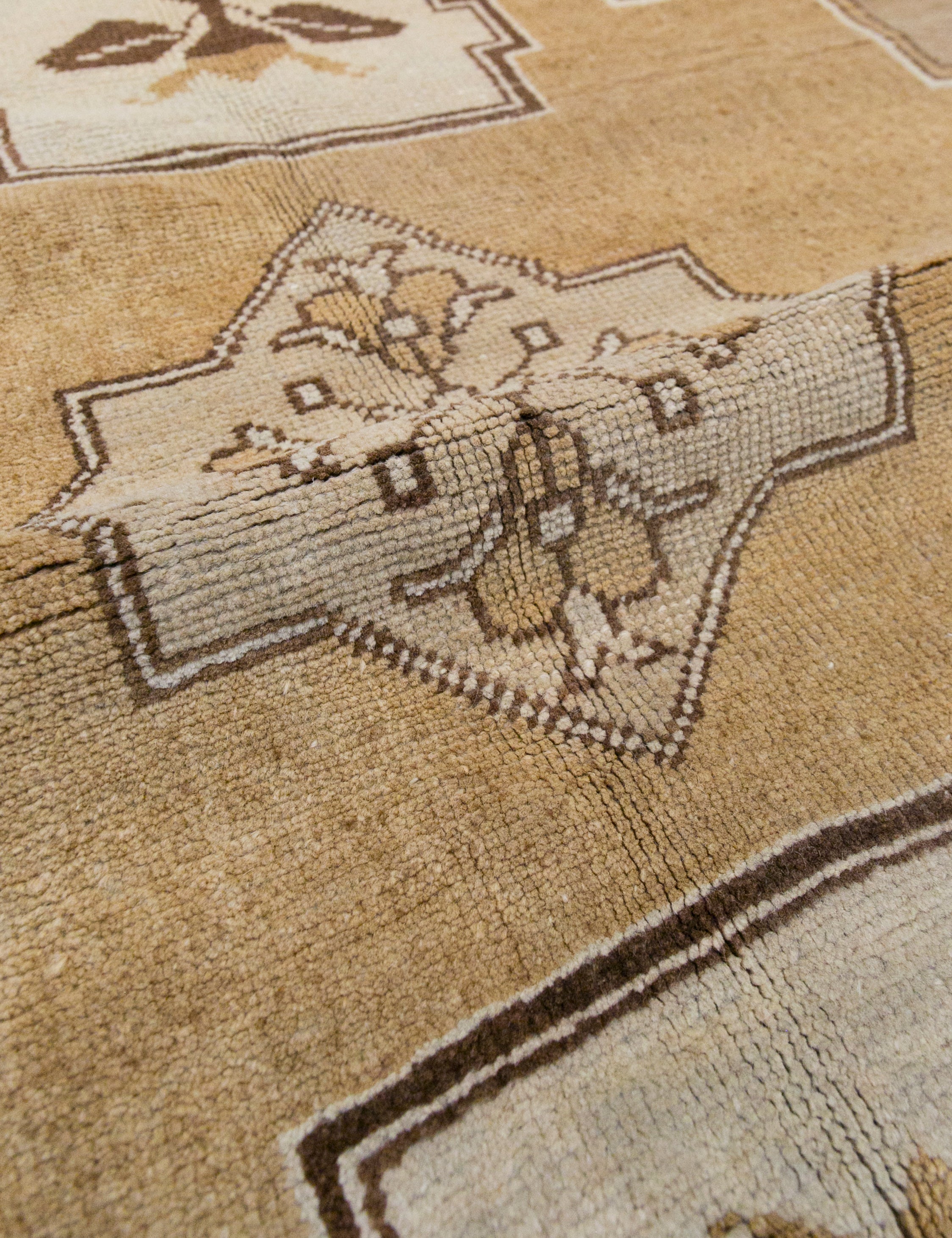 Lulu and Georgia - Vintage Turkish Hand - Knotted Wool Rug No. 378, 6'3" x 8'8"