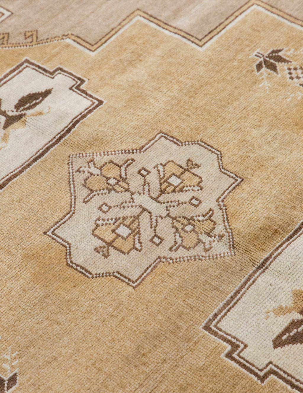 Lulu and Georgia - Vintage Turkish Hand - Knotted Wool Rug No. 378, 6'3" x 8'8"