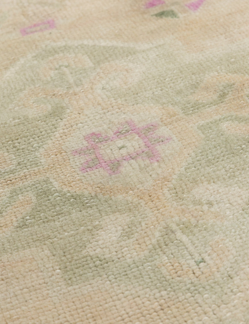 Lulu and Georgia - Vintage Turkish Hand - Knotted Wool Mini Rug No. 296, 1'9" x 3'