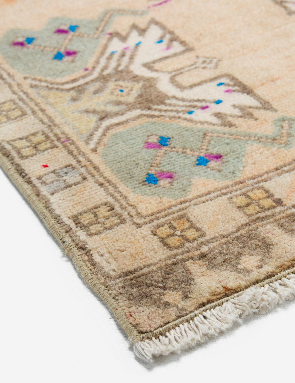 Lulu and Georgia - Vintage Turkish Hand - Knotted Wool Mini Rug No. 297, 1'7" x 3'5"