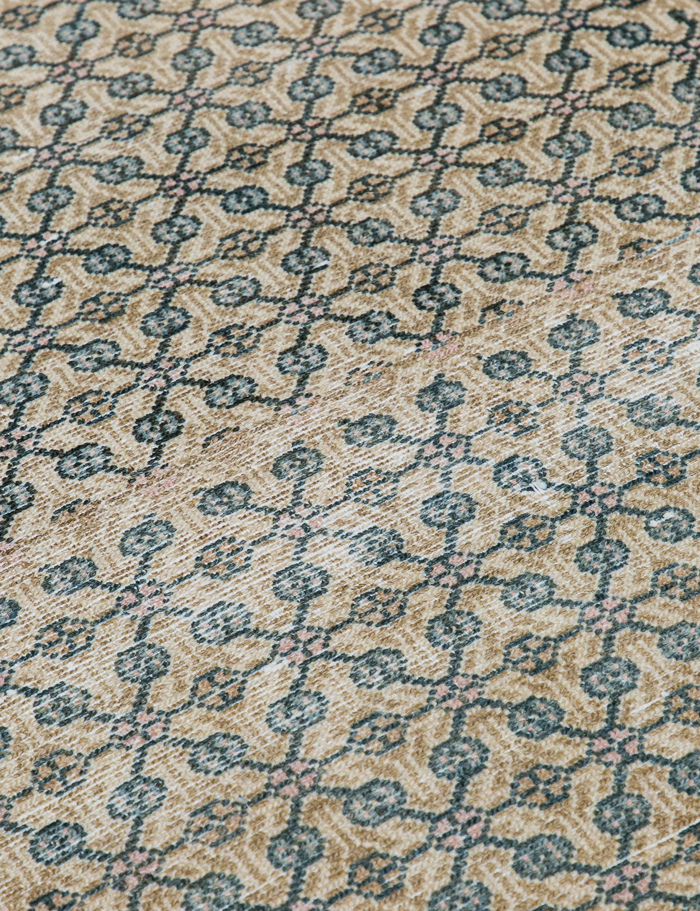 Lulu and Georgia - Vintage Turkish Hand - Knotted Wool Rug No. 449, 3'10" x 6'7"