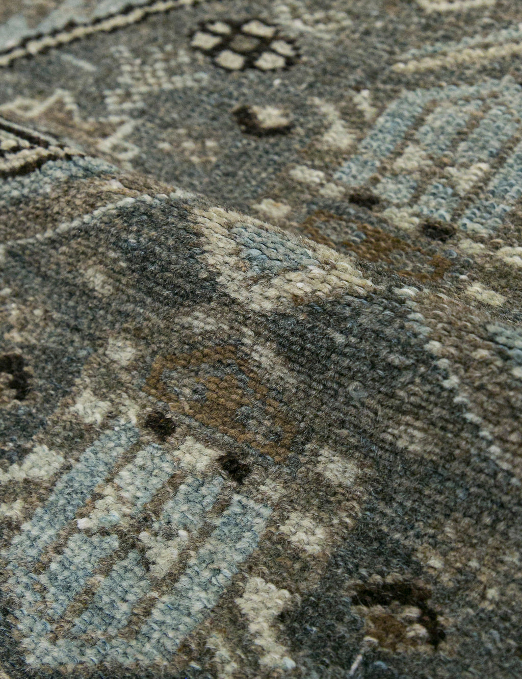 Lulu and Georgia - Vintage Turkish Hand - Knotted Wool Rug No. 453, 4'2" x 6'6"