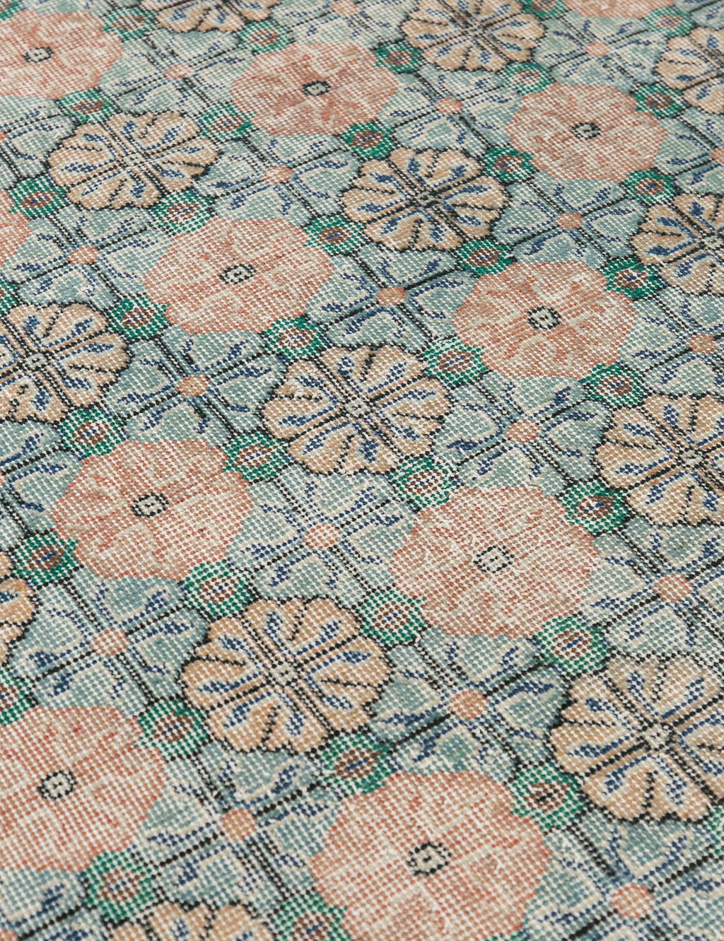 Lulu and Georgia - Vintage Turkish Hand - Knotted Wool Rug No. 454, 3'12" x 6'11"