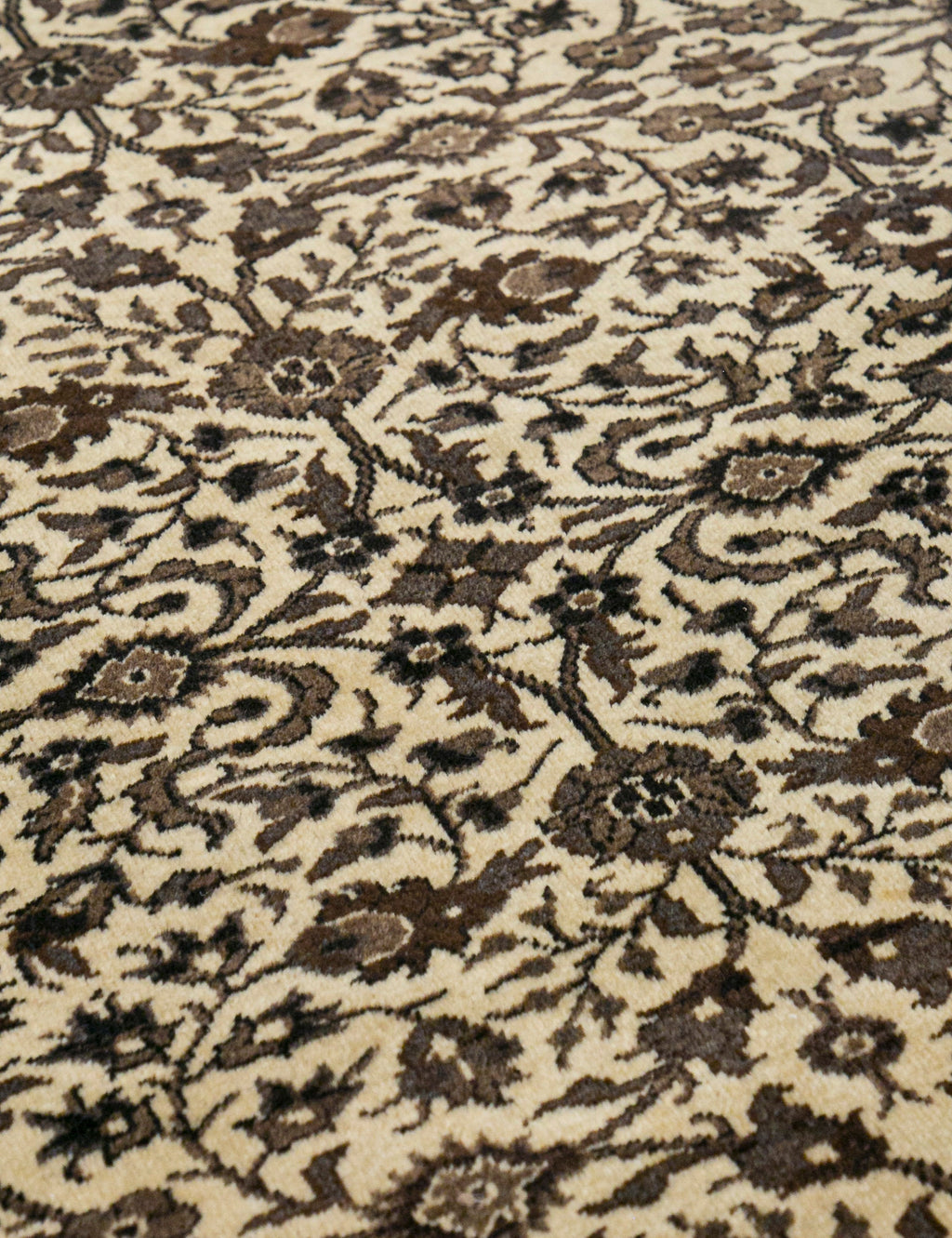Lulu and Georgia - Vintage Turkish Hand - Knotted Wool Rug No. 458, 4'11" x 7'3"