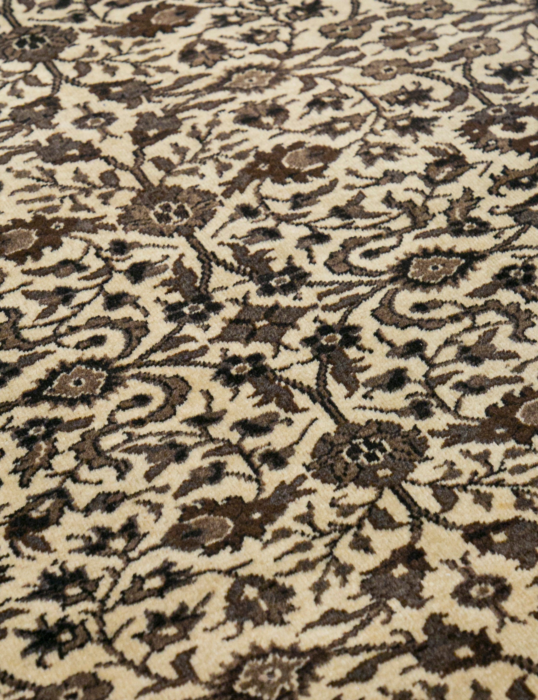 Lulu and Georgia - Vintage Turkish Hand - Knotted Wool Rug No. 458, 4'11" x 7'3"