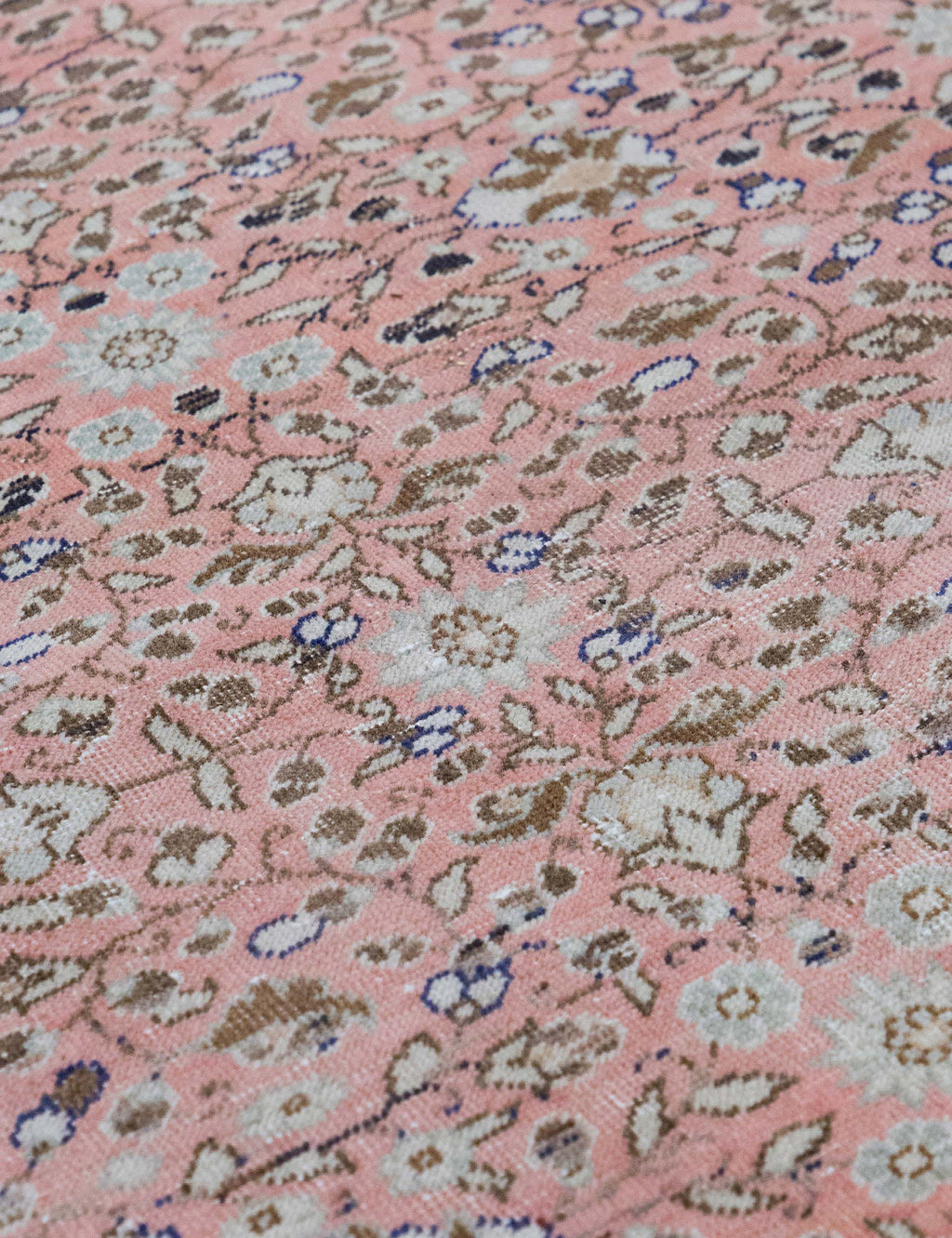 Lulu and Georgia - Vintage Turkish Hand - Knotted Wool Rug No. 591, 4'8" x 6'10"