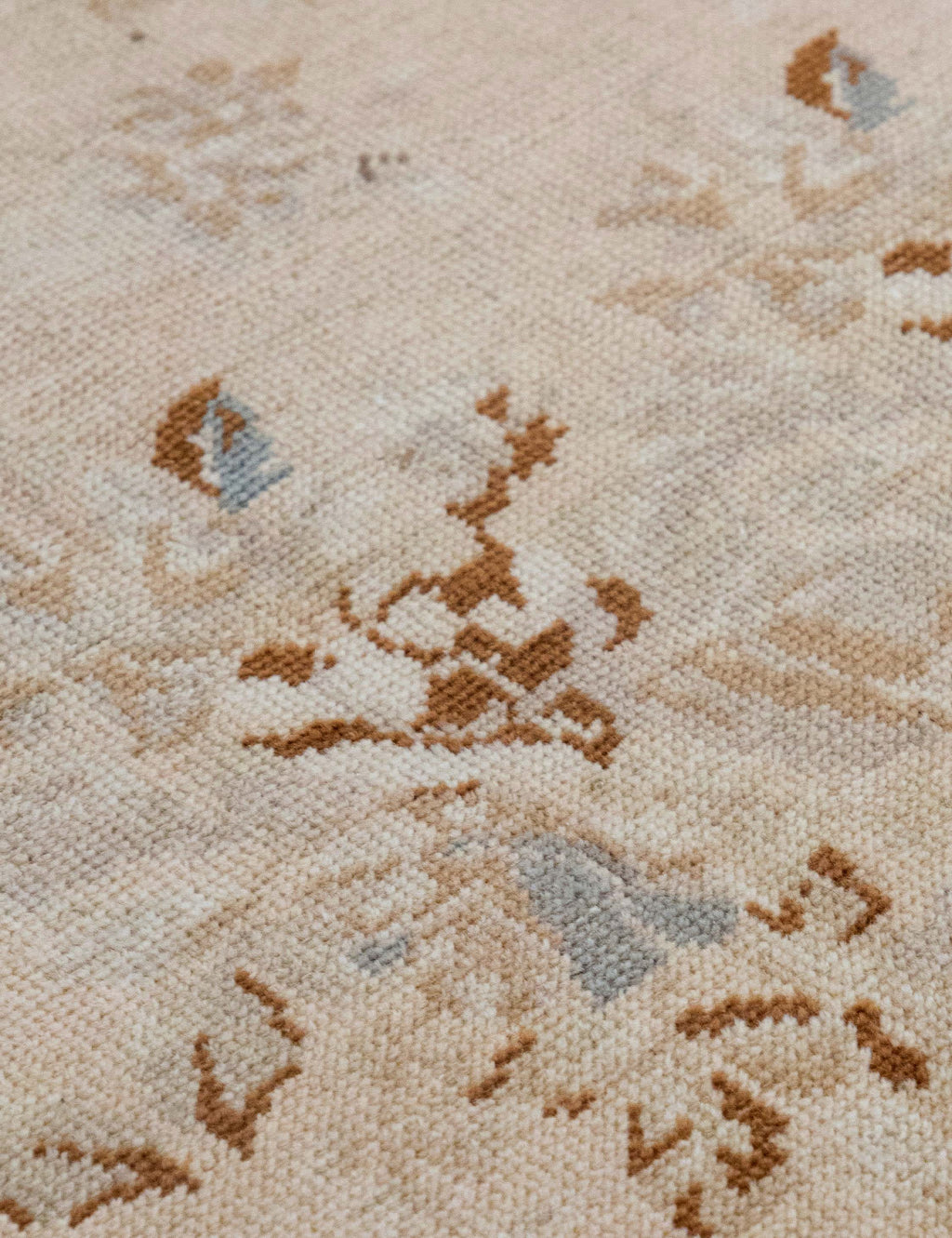 Lulu and Georgia - Vintage Turkish Hand - Knotted Wool Rug No. 593, 4'4" x 7'11"