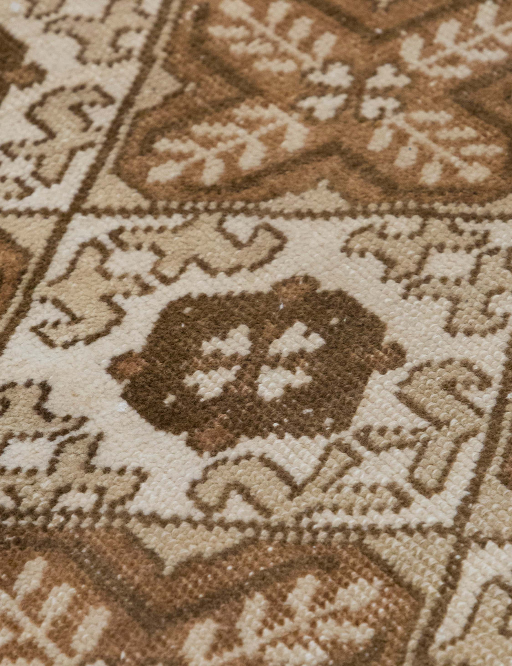 Lulu and Georgia - Vintage Turkish Hand - Knotted Wool Runner Rug No. 319, 1'12" x 9'10"