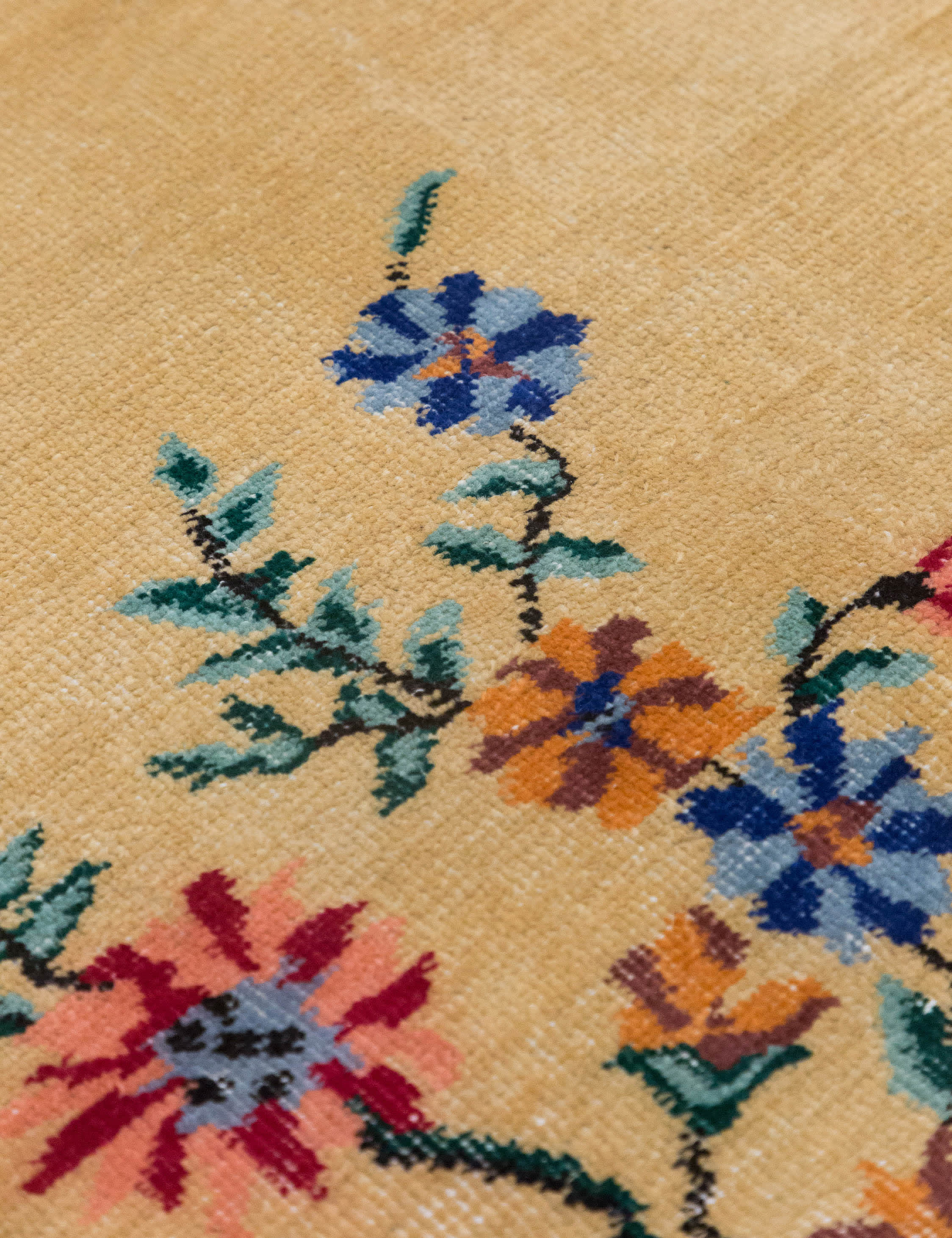 Lulu and Georgia - Vintage Turkish Hand - Knotted Wool Rug No. 597, 3'3" x 6'5"