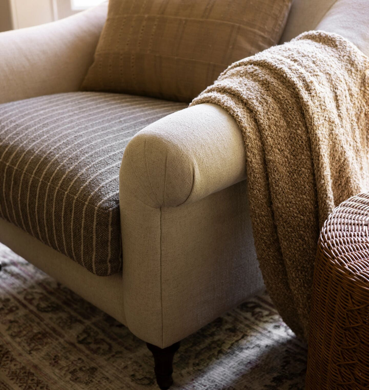 Amber Interiors - Zeta Chair