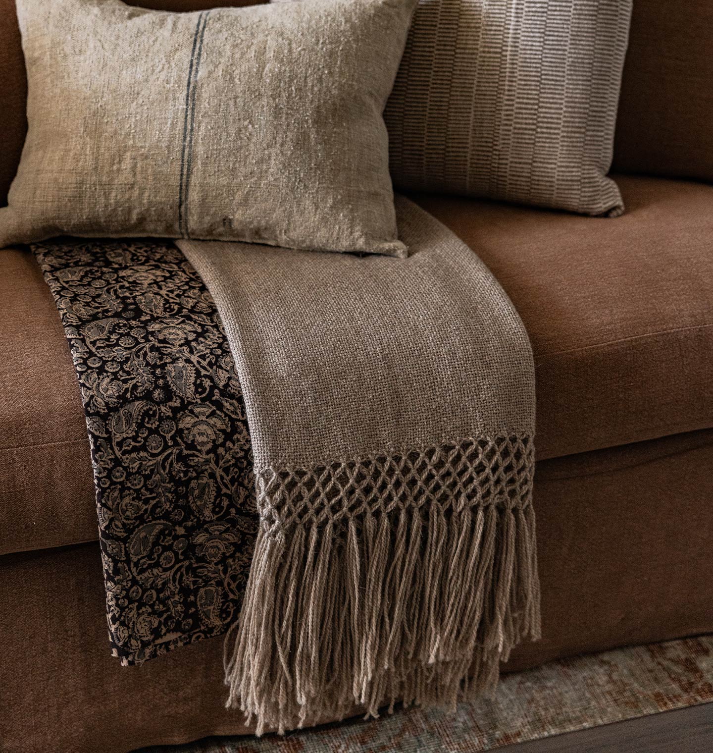 Amber Interiors - Arrowhead Coverlet