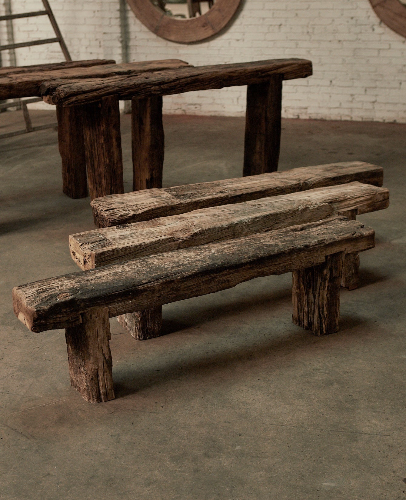 Olive Ateliers - Acacia Wood Bench