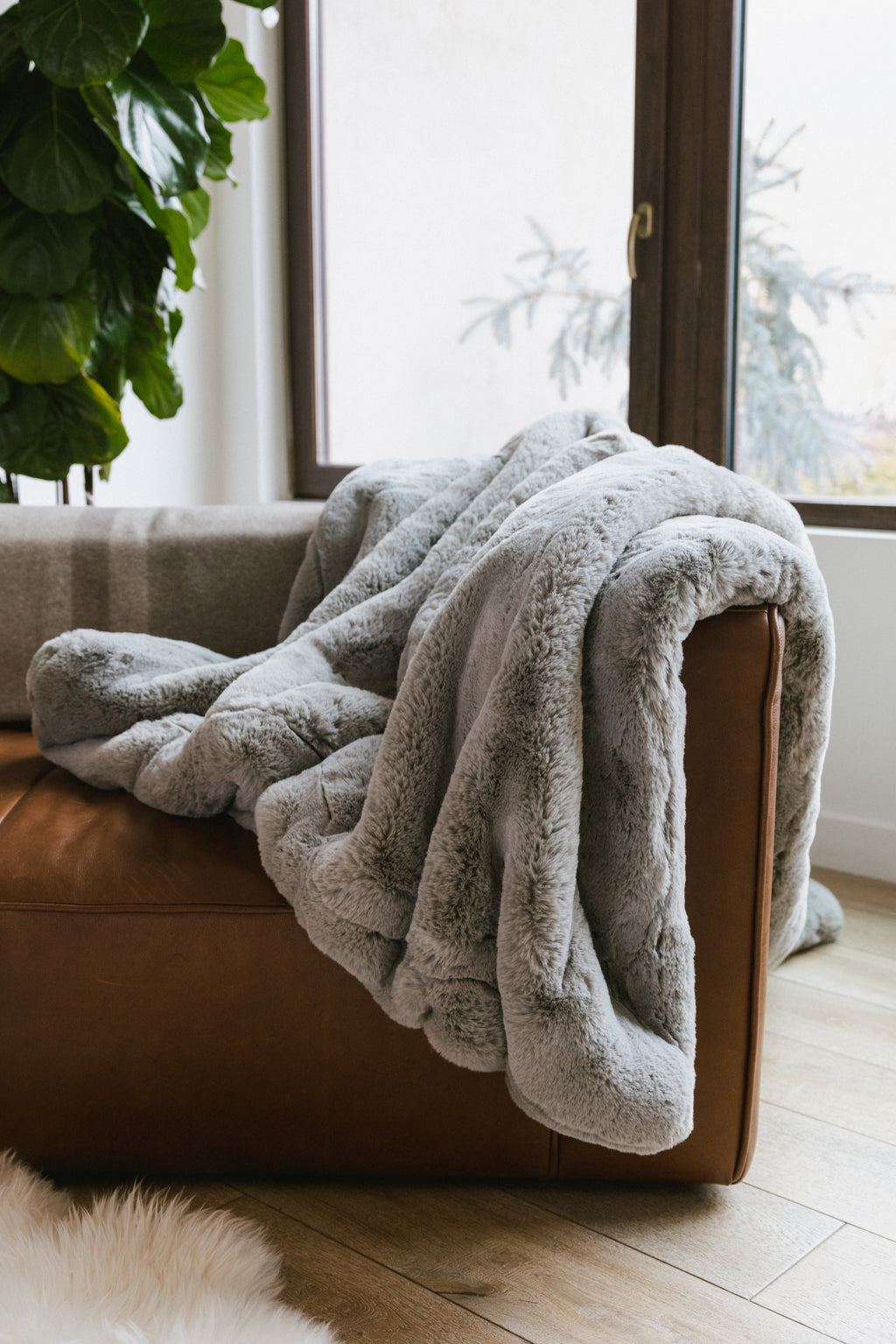 Cozy Earth - Superplush Cuddle Blanket - Wholesale