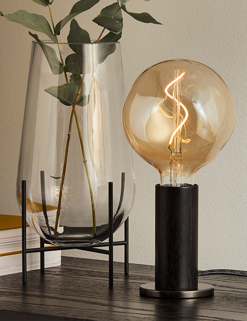 Lulu and Georgia - Knuckle Table Lamp with Voronoi I by Tala