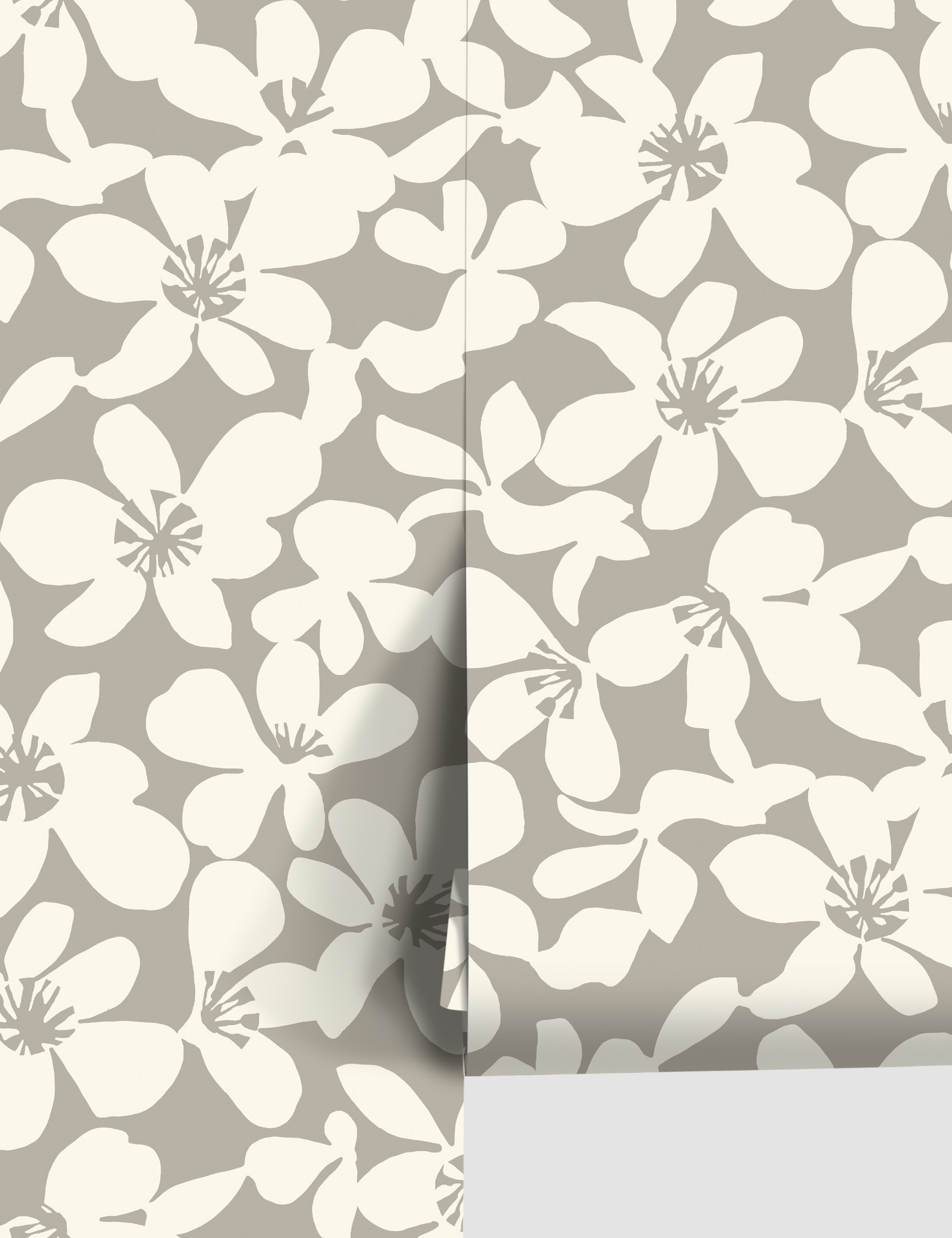 Lulu and Georgia - Tilly Wallpaper