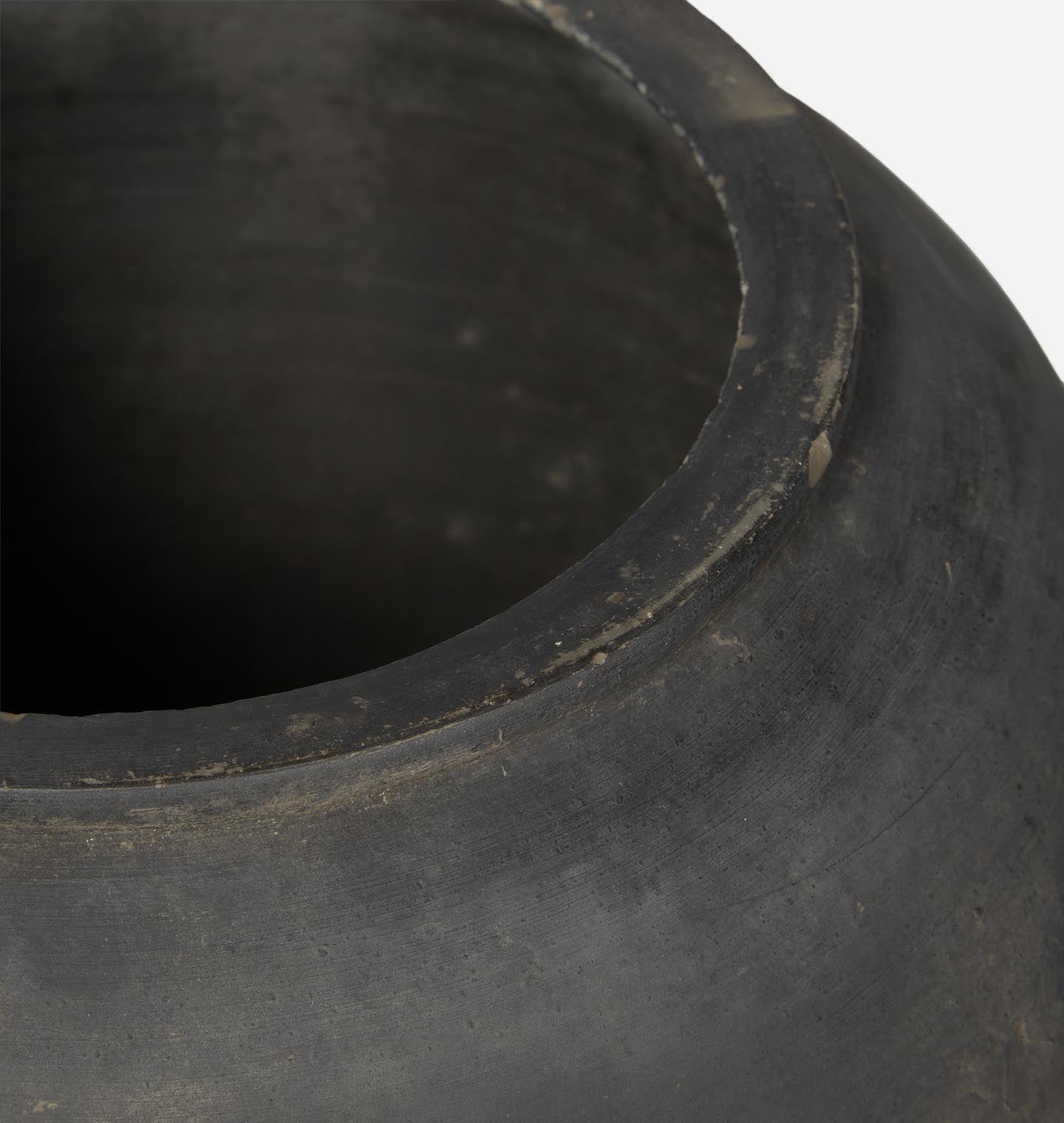 Amber Interiors - Delun Clay Vessel