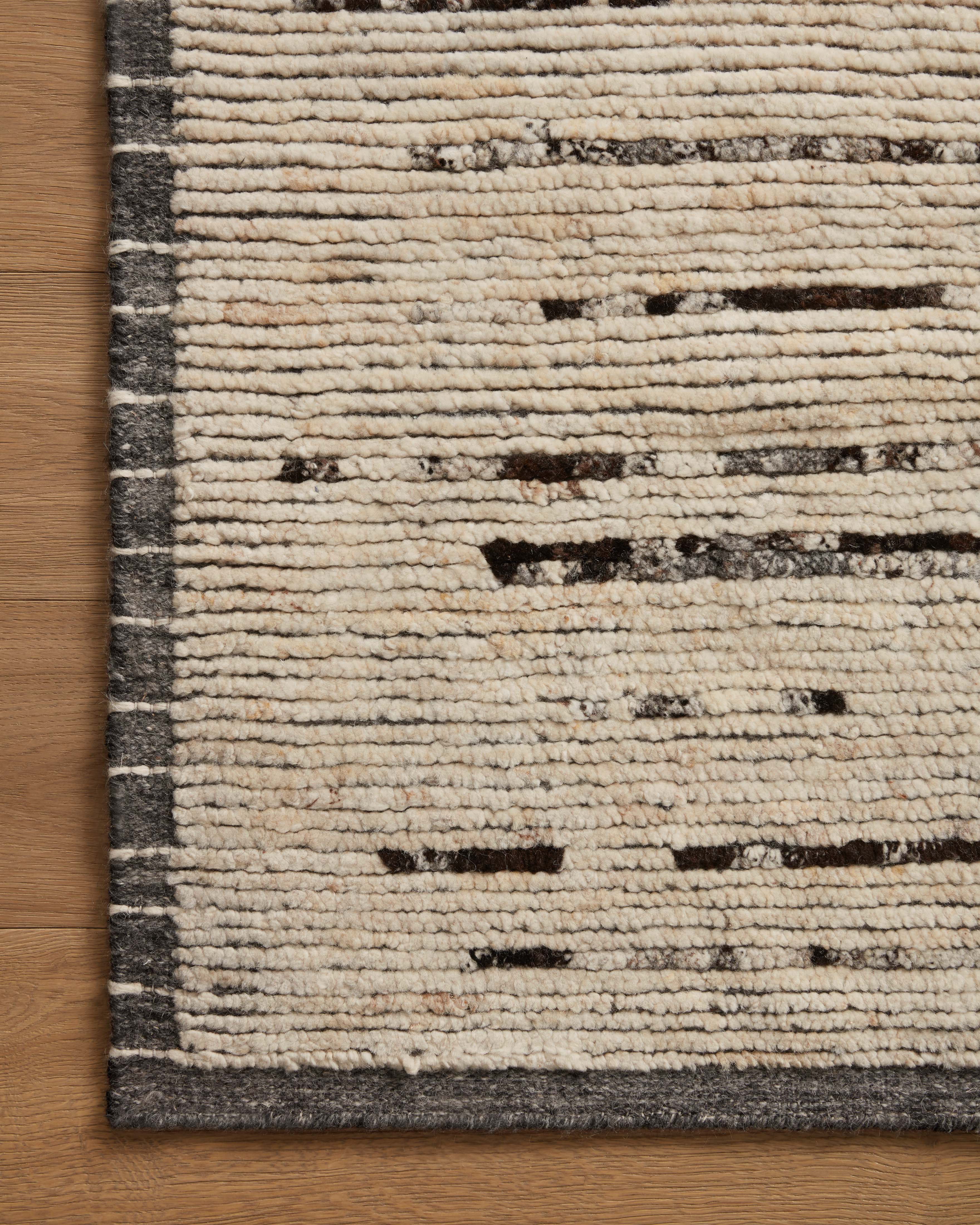 Amber Interiors - Briyana BRI - 04 Natural / Black Area Rug