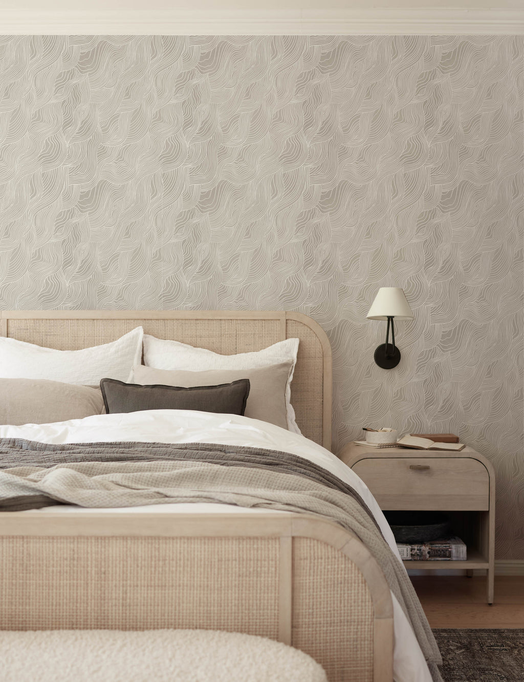 Lulu and Georgia - Alina Wallpaper