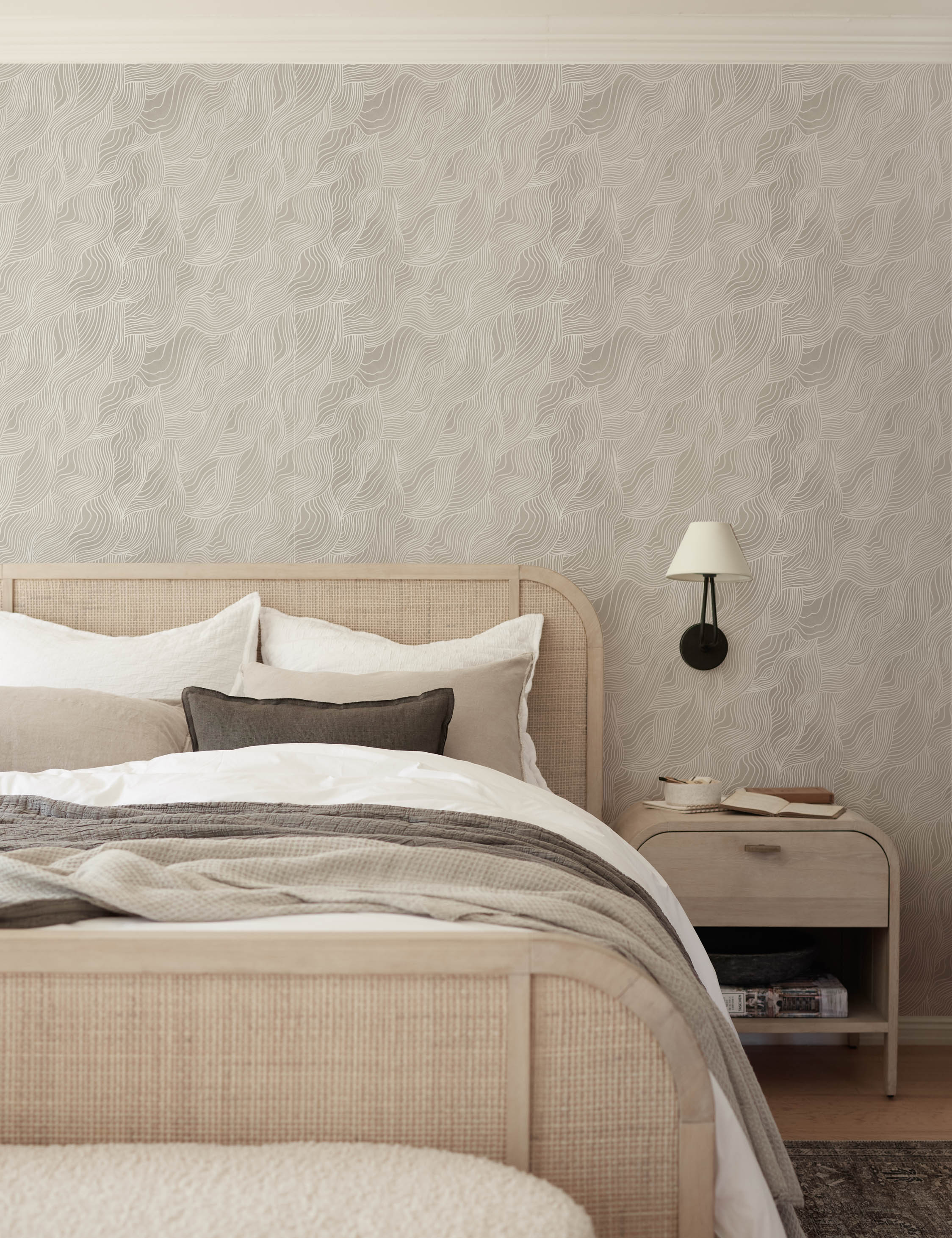 Lulu and Georgia - Alina Wallpaper