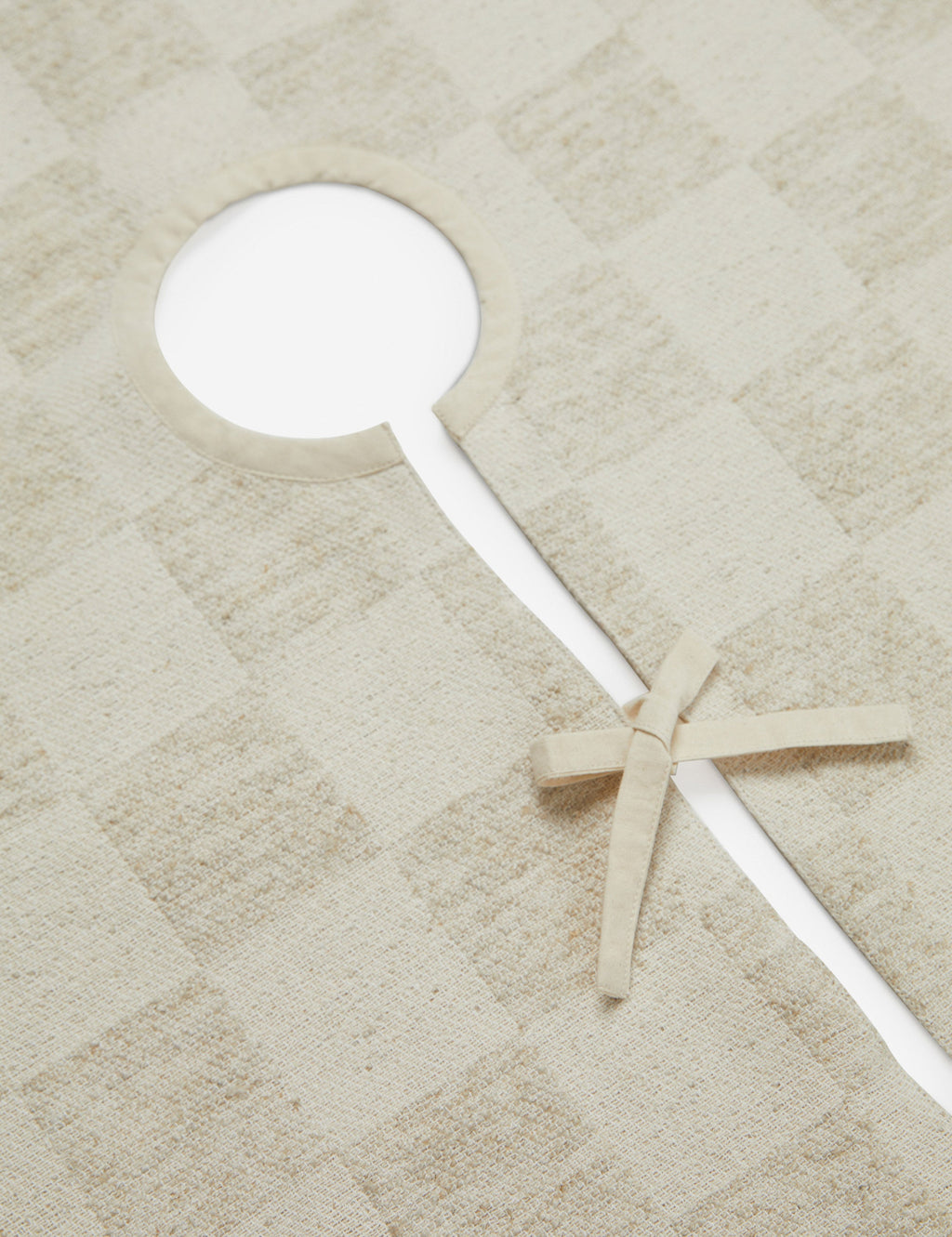 Lulu and Georgia - Bronson Tree Skirt