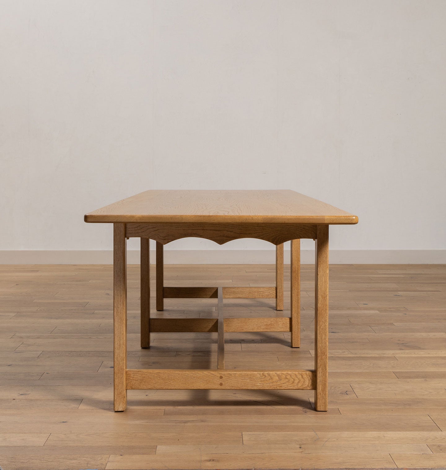 Amber Interiors - Byrd Dining Table