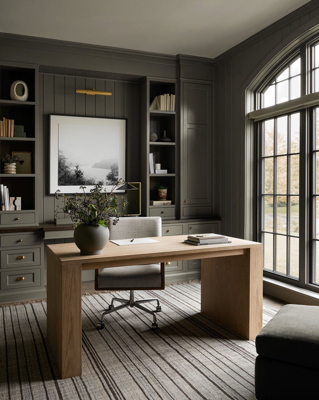 McGee & Co - Elson Desk