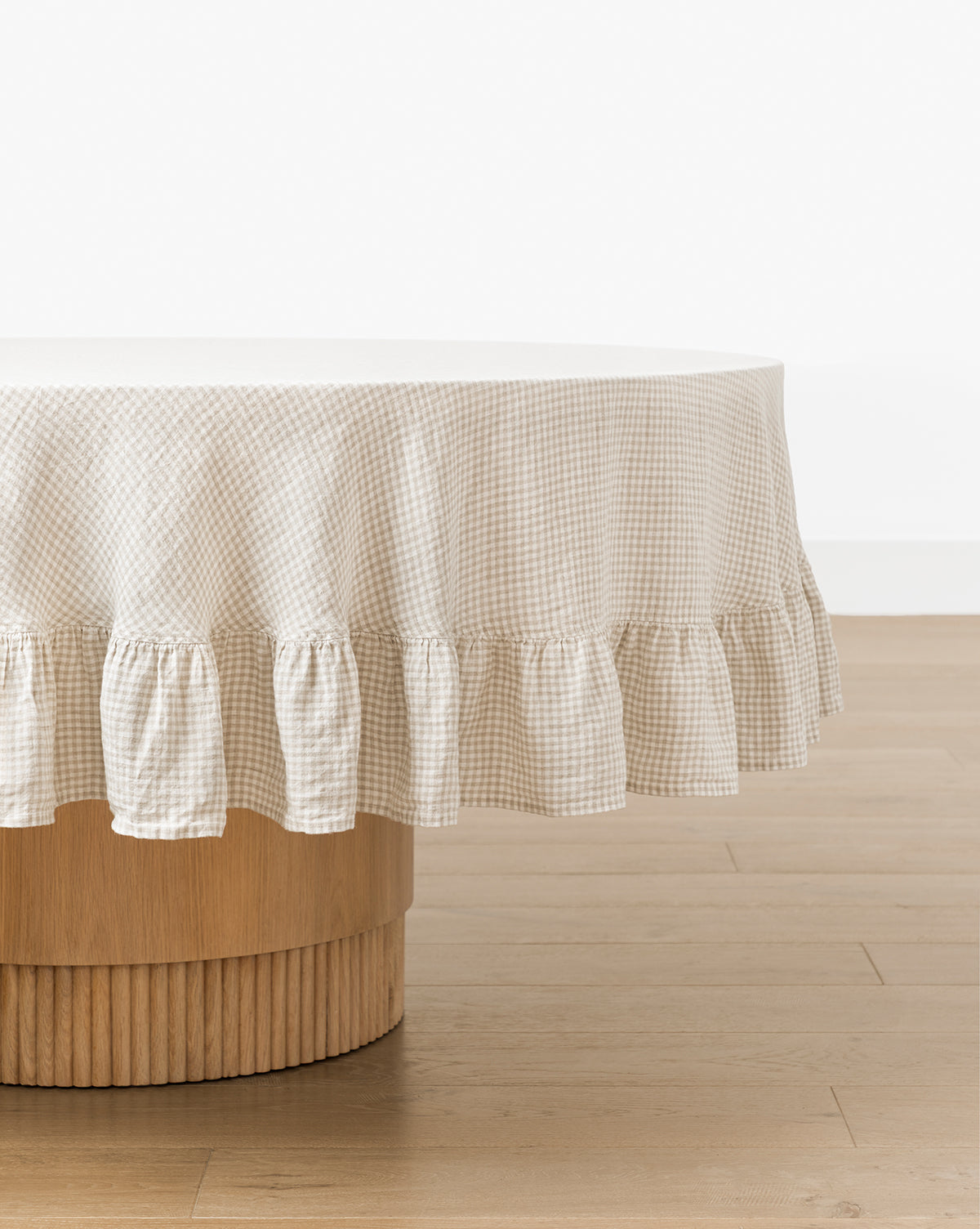 McGee & Co - Catania Linen Ruffle Tablecloth