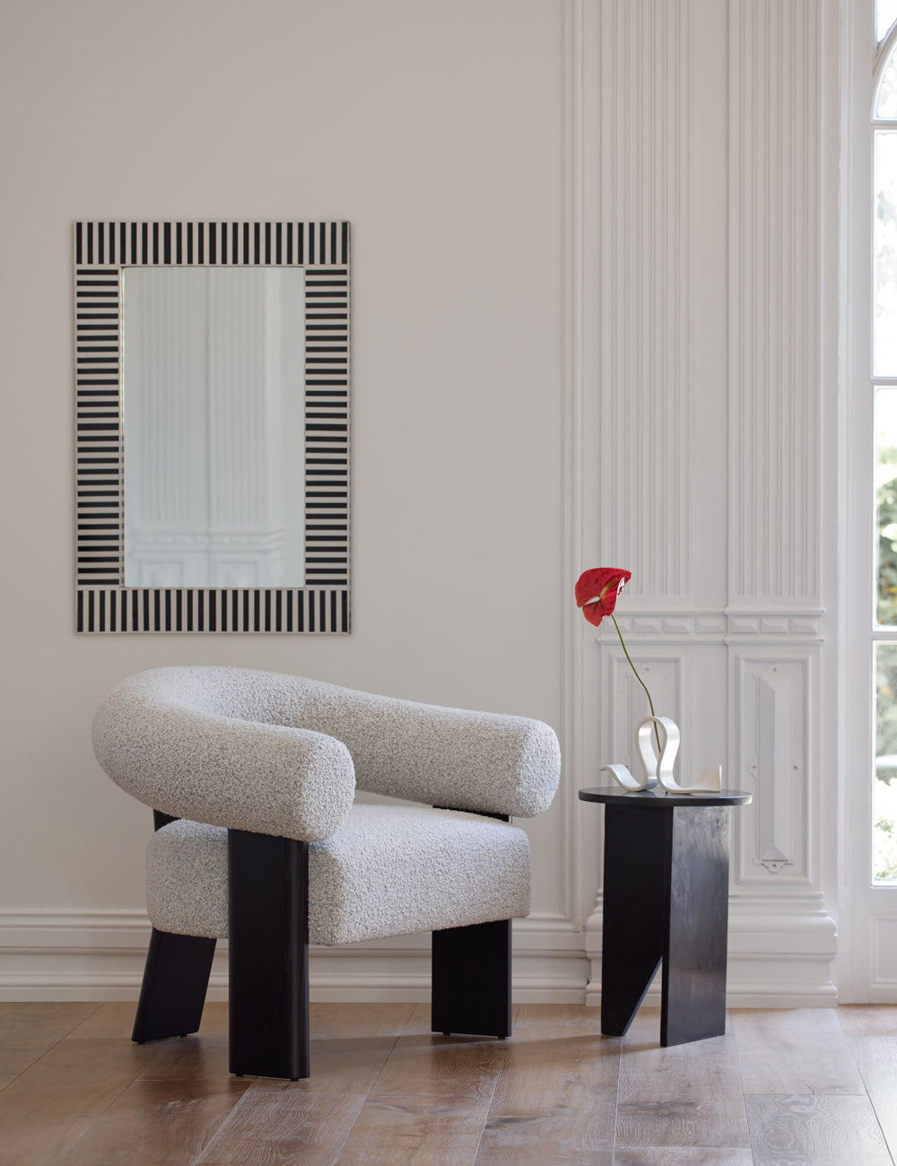 Lulu and Georgia - Luciana Mirror