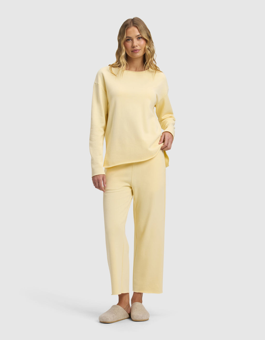 Cozy Earth - Women's Chelsea Cropped Set
