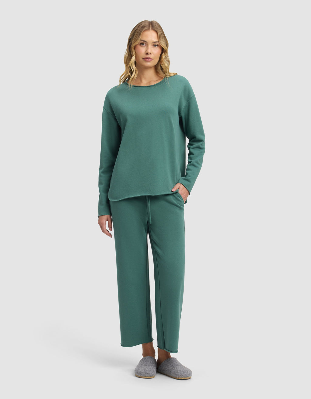 Cozy Earth - Women's Chelsea Cropped Set
