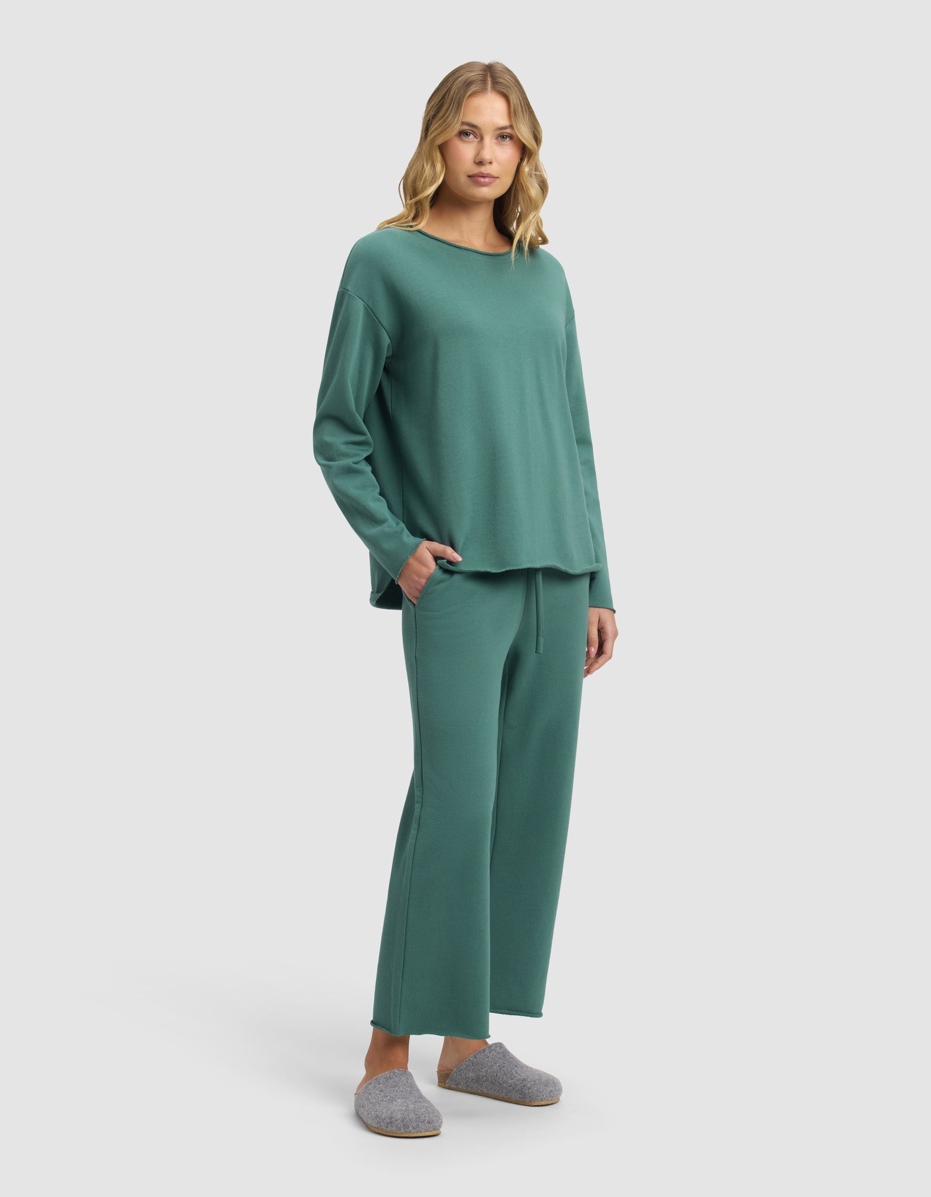 Cozy Earth - Women's Chelsea Cropped Set