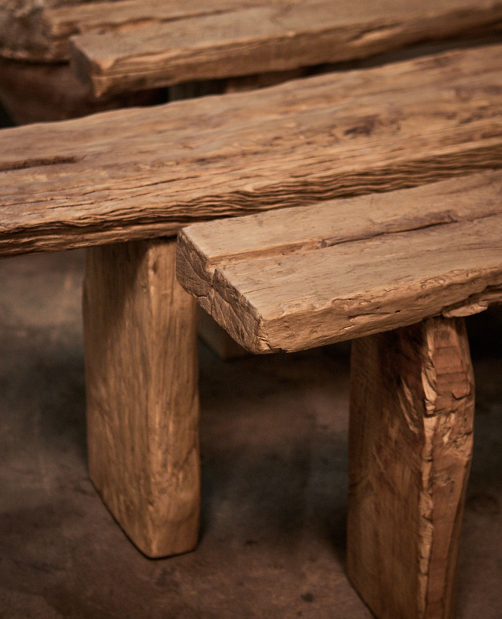 Olive Ateliers - Chunky Elm Bench - Antique Finish