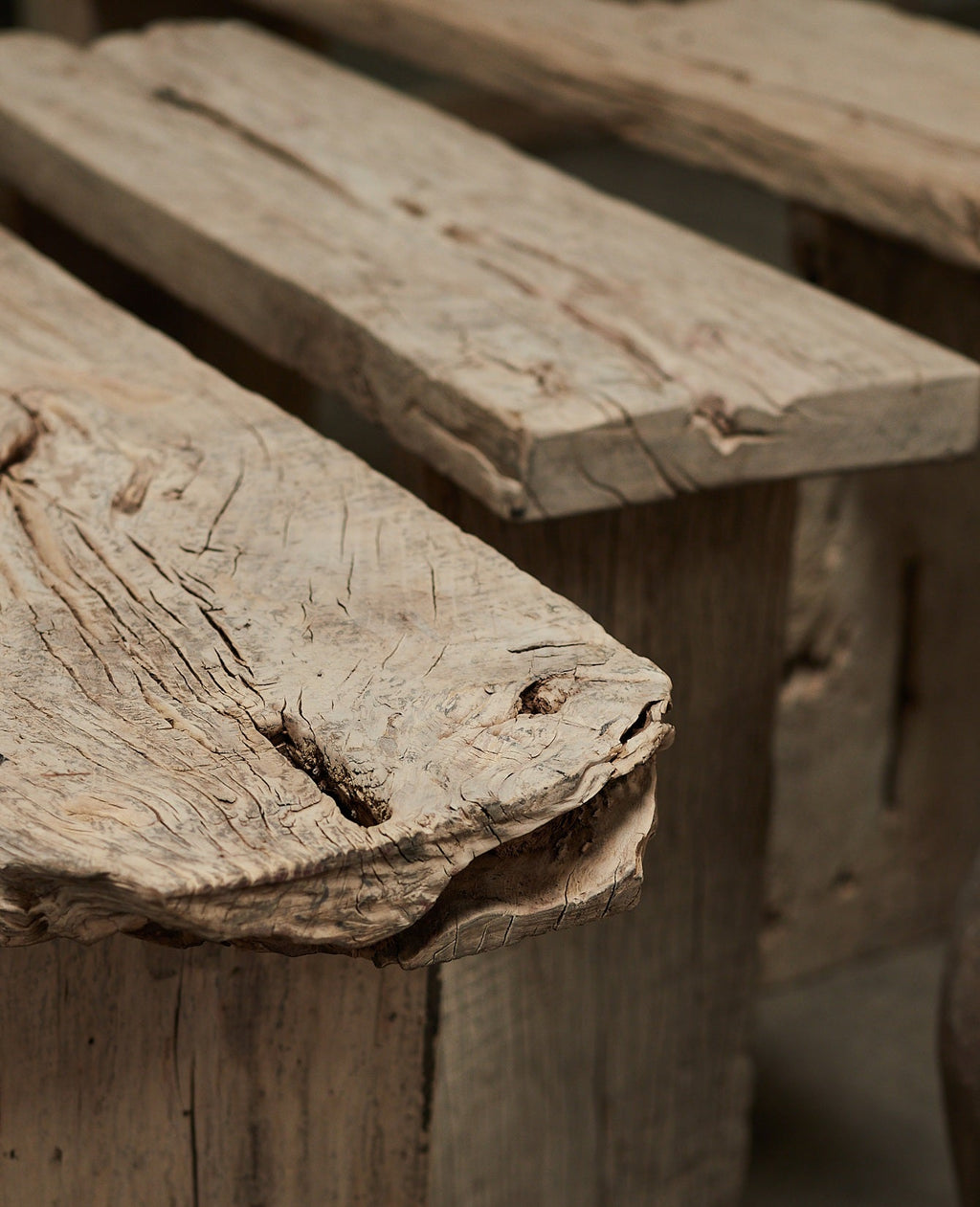 Olive Ateliers - Chunky Elm Console - Bleached