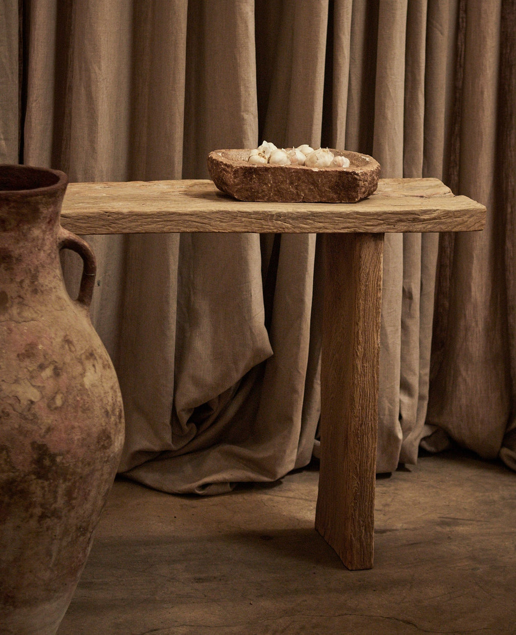 Olive Ateliers - Chunky Elm Console - Antique Finish
