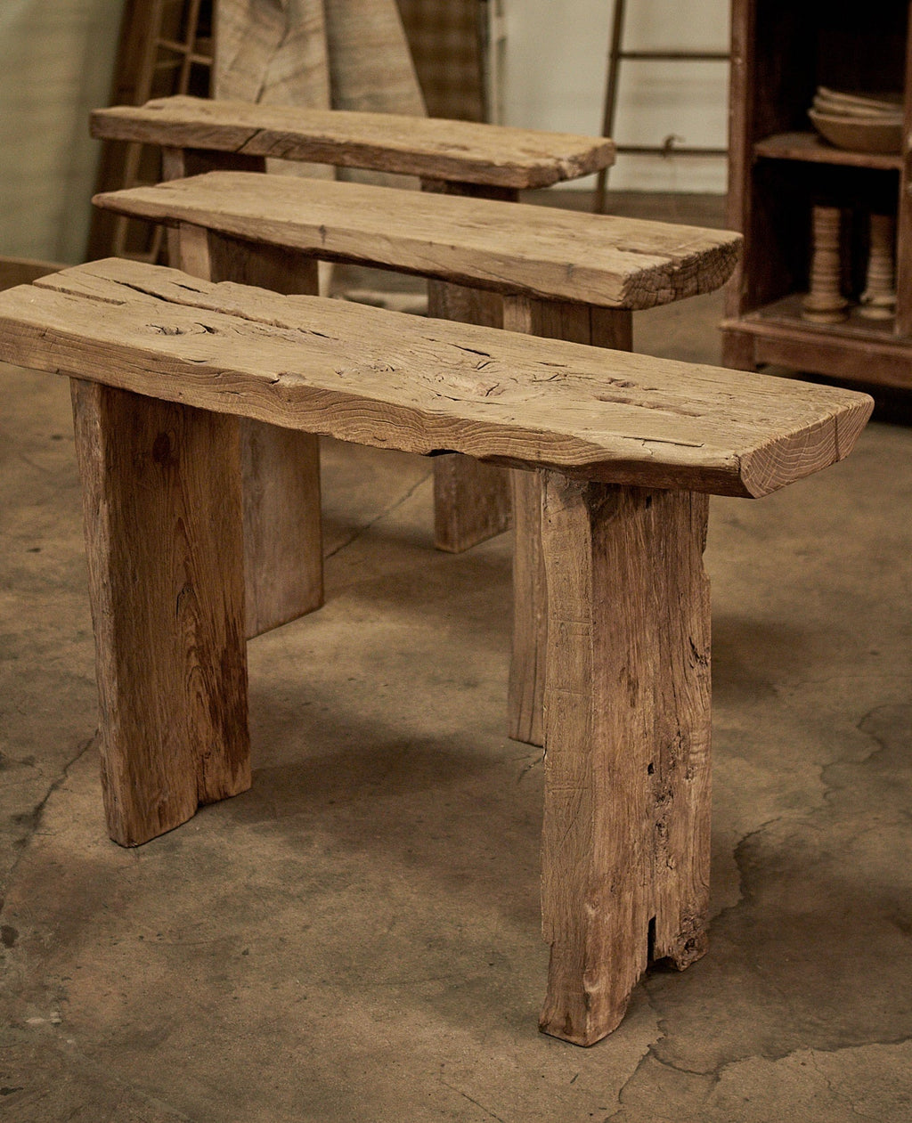 Olive Ateliers - Chunky Elm Console - Antique Finish