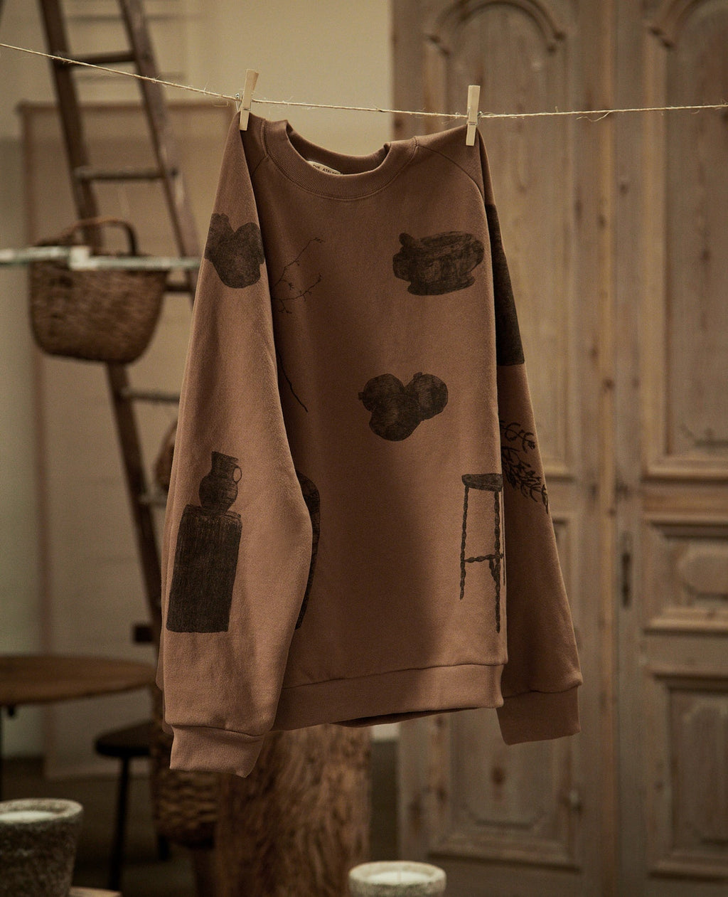 Olive Ateliers - The Old Soul Crewneck