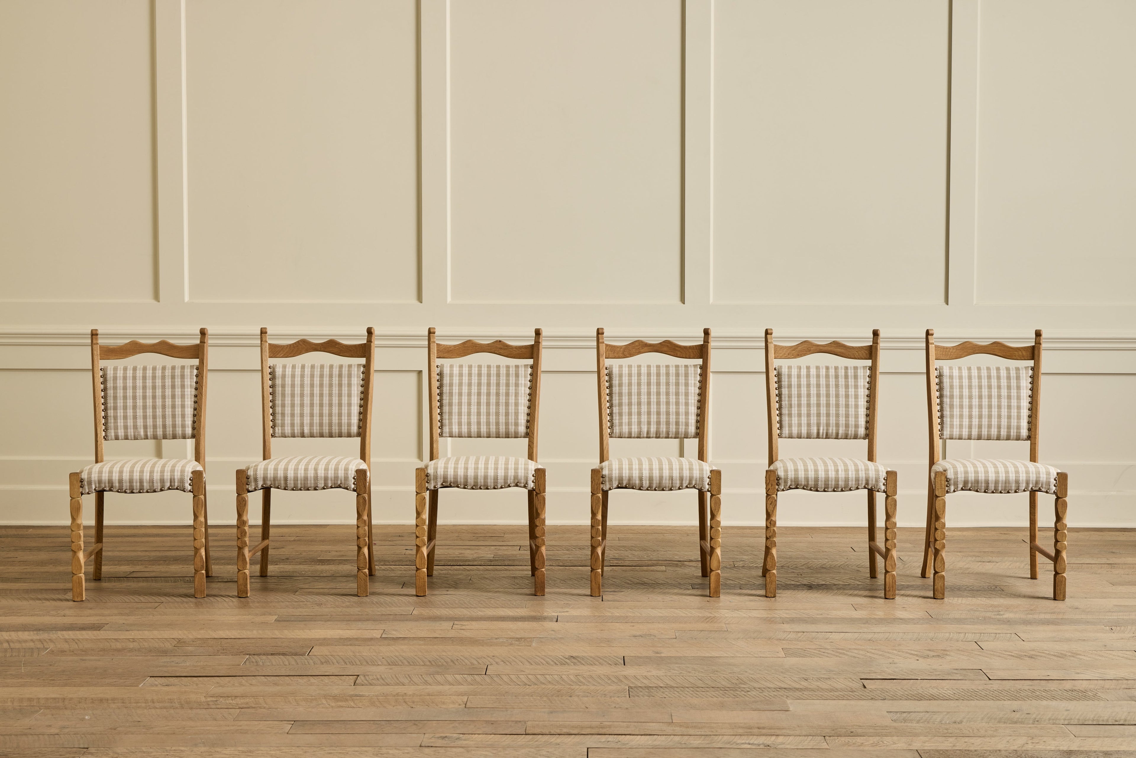 Nicky Kehoe - VTG SET OF 6 DANISH OAK DINING CHAIRS