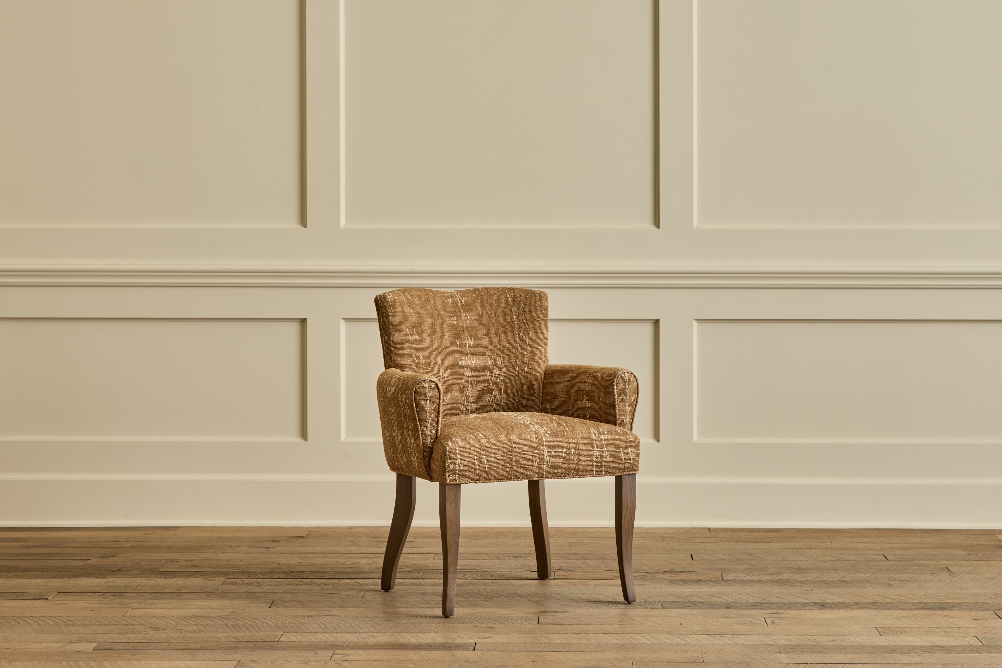 Nicky Kehoe - Club Dining Chair, 26"