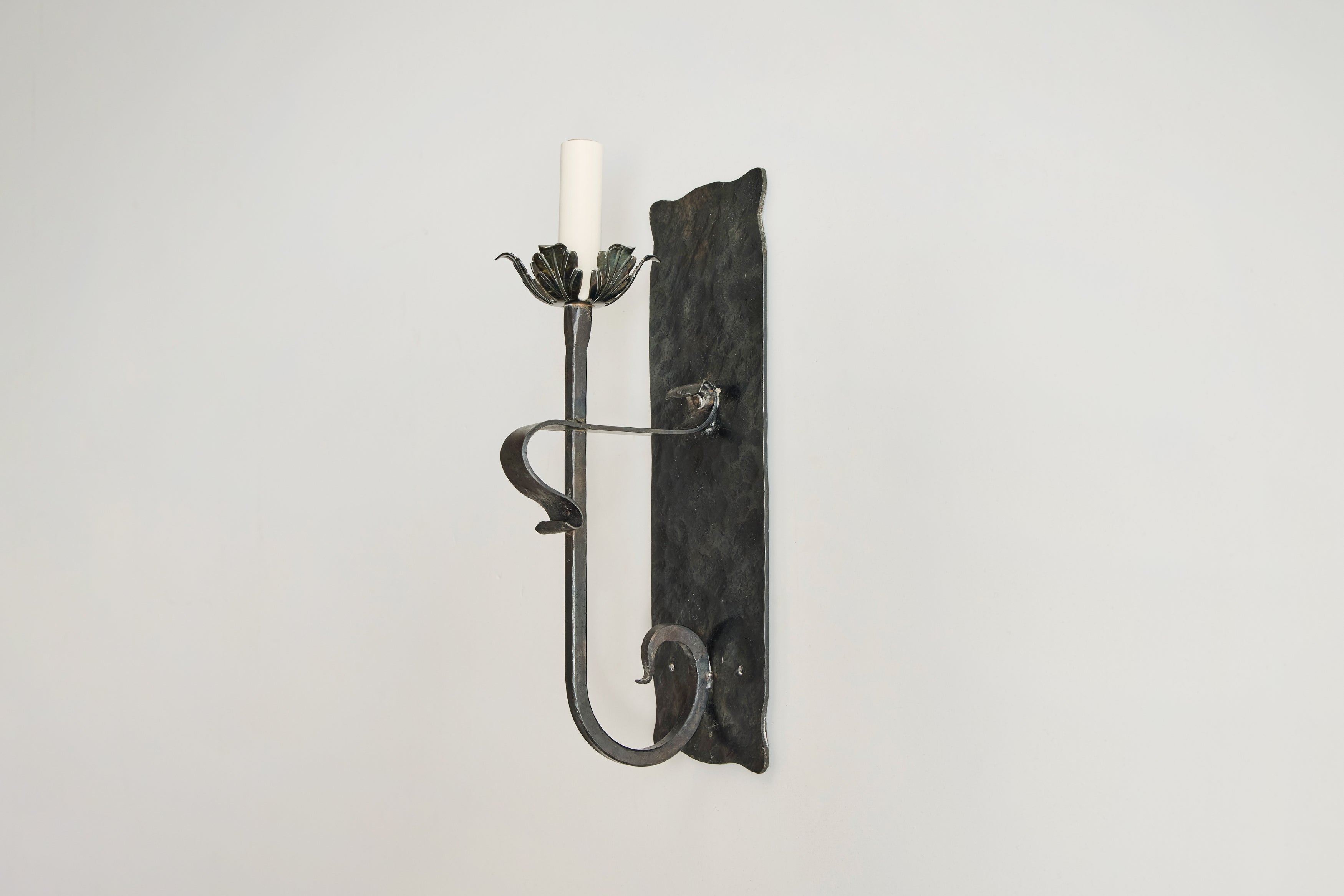 Nicky Kehoe - Grant Sconce