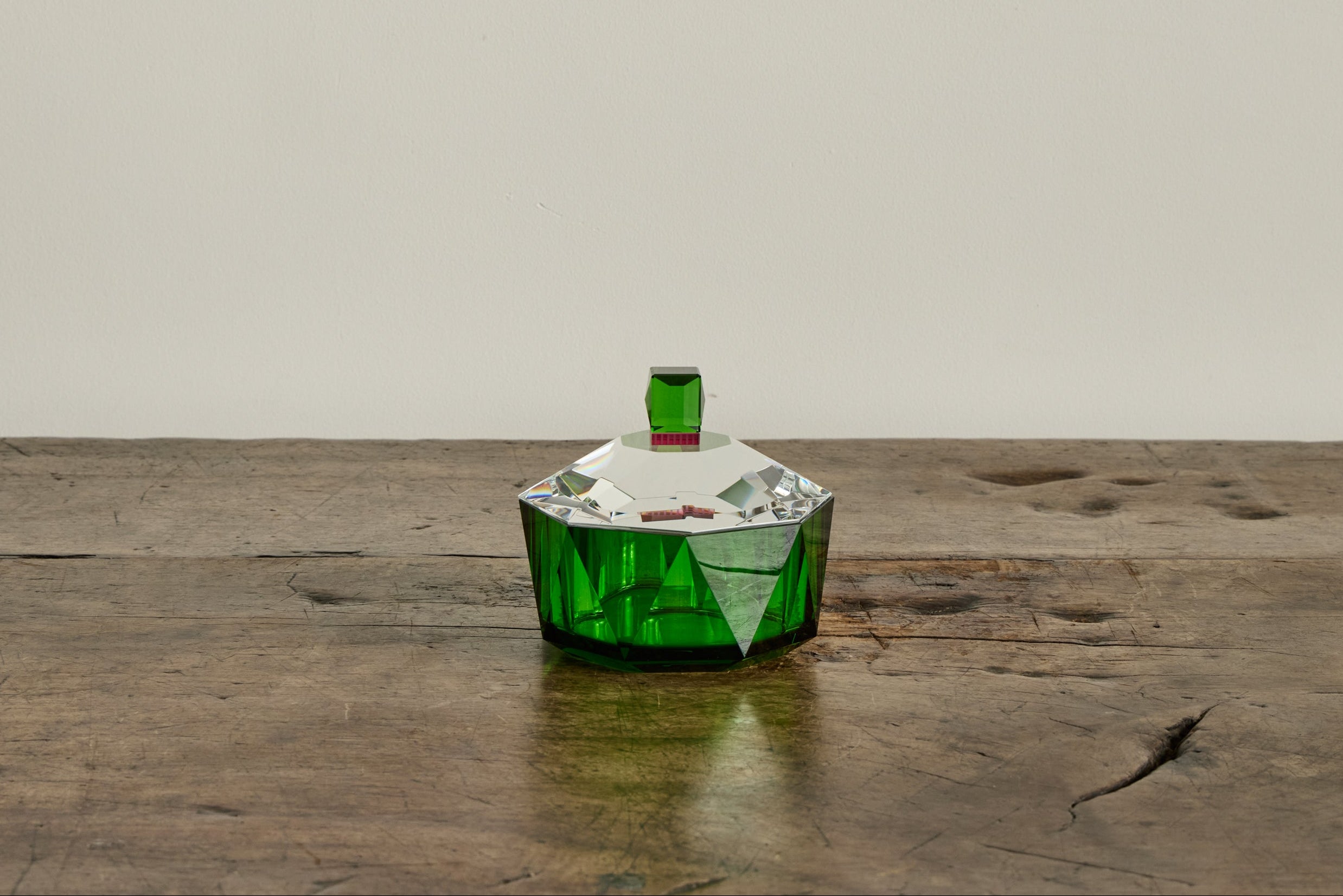 Nicky Kehoe - Jewelry Box, Emerald
