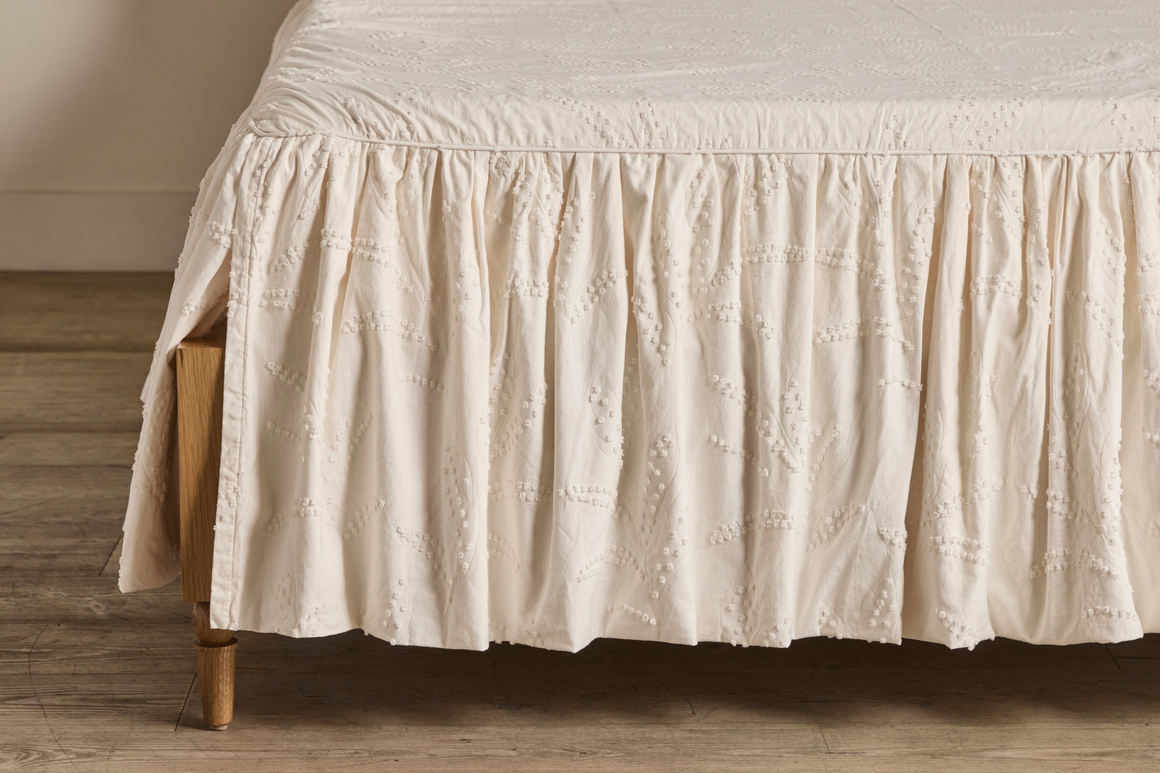 Nicky Kehoe - Hazel Ruffled Coverlet in Natural