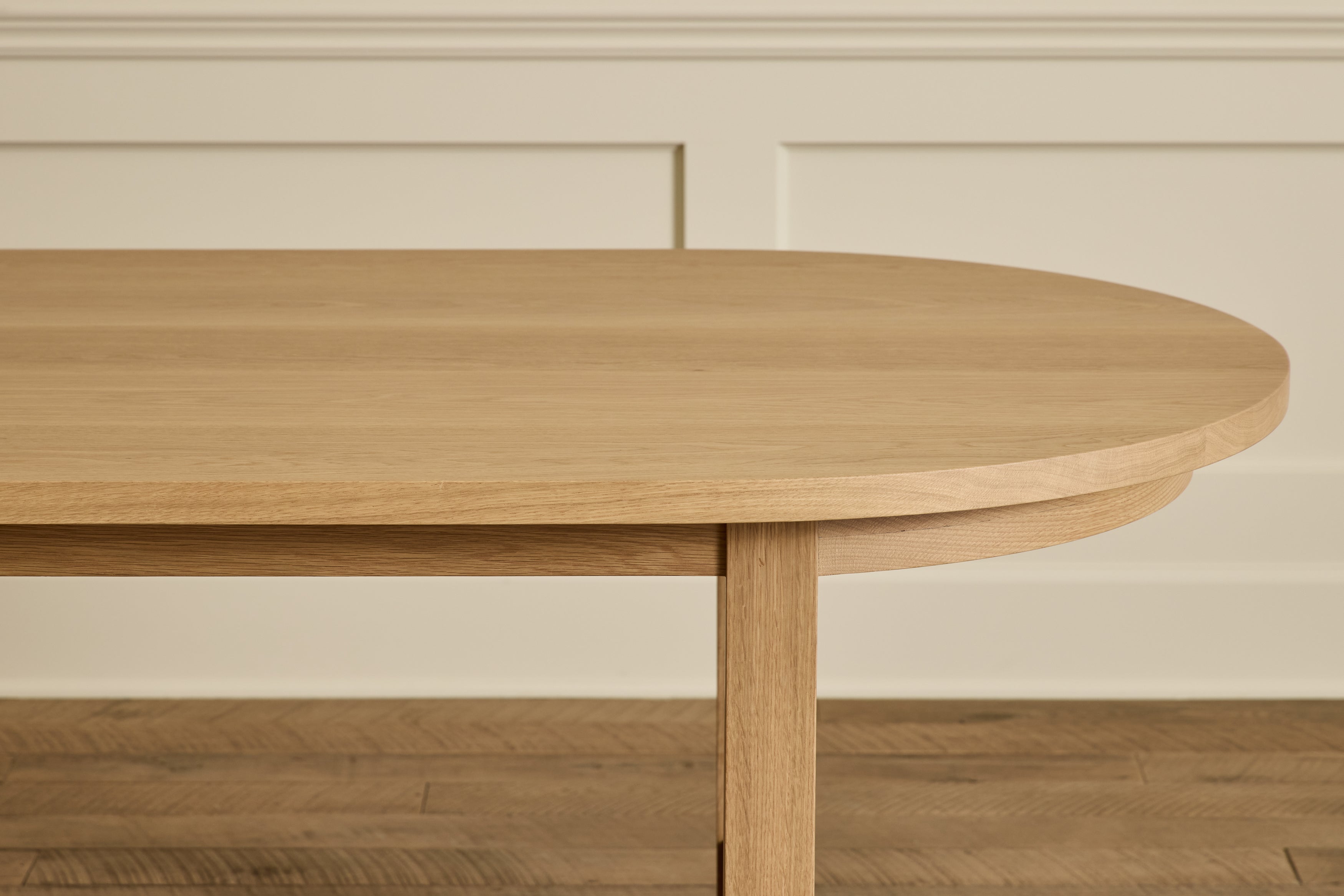 Nicky Kehoe - Oval Harvest Dining Table, 82"