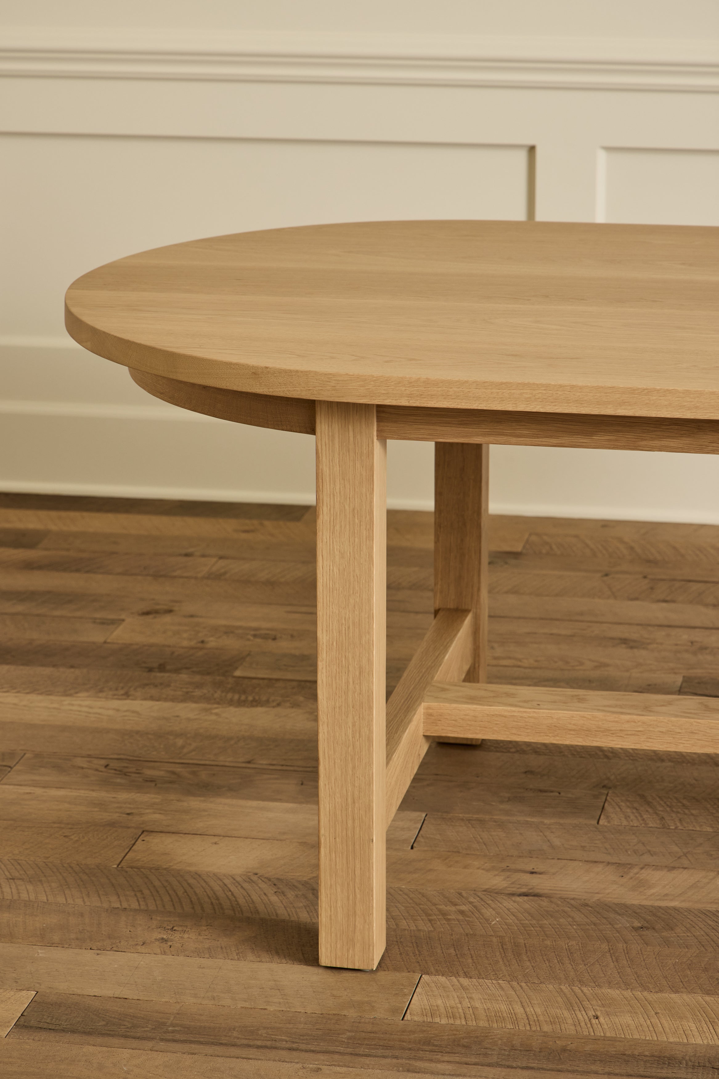 Nicky Kehoe - Oval Harvest Dining Table, 82"