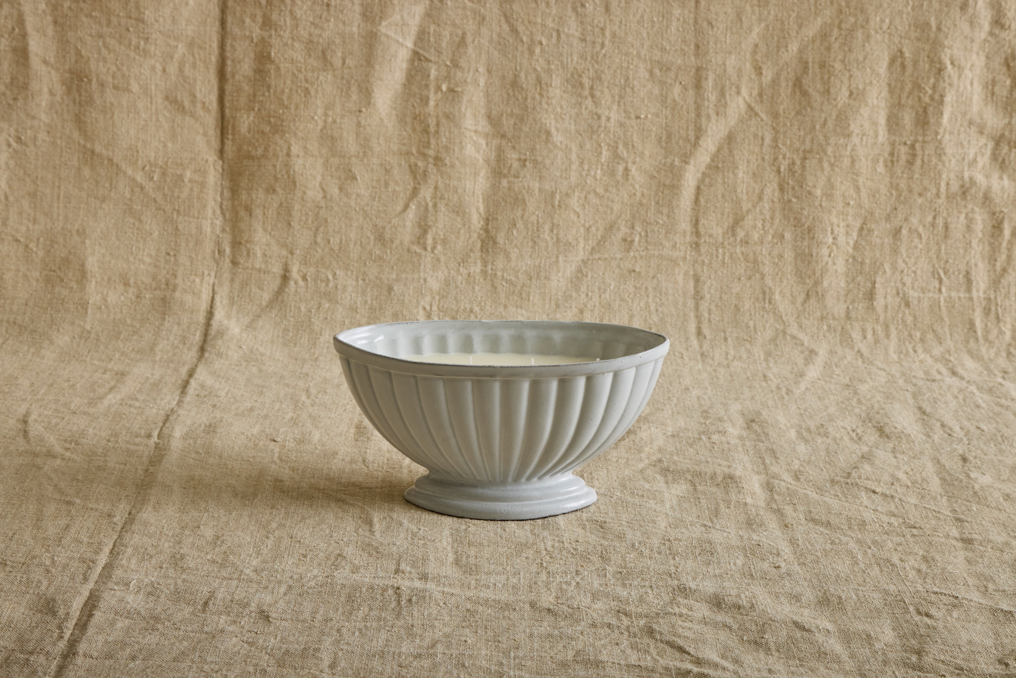 Nicky Kehoe - Tucson Candle in Ceramic Peggy