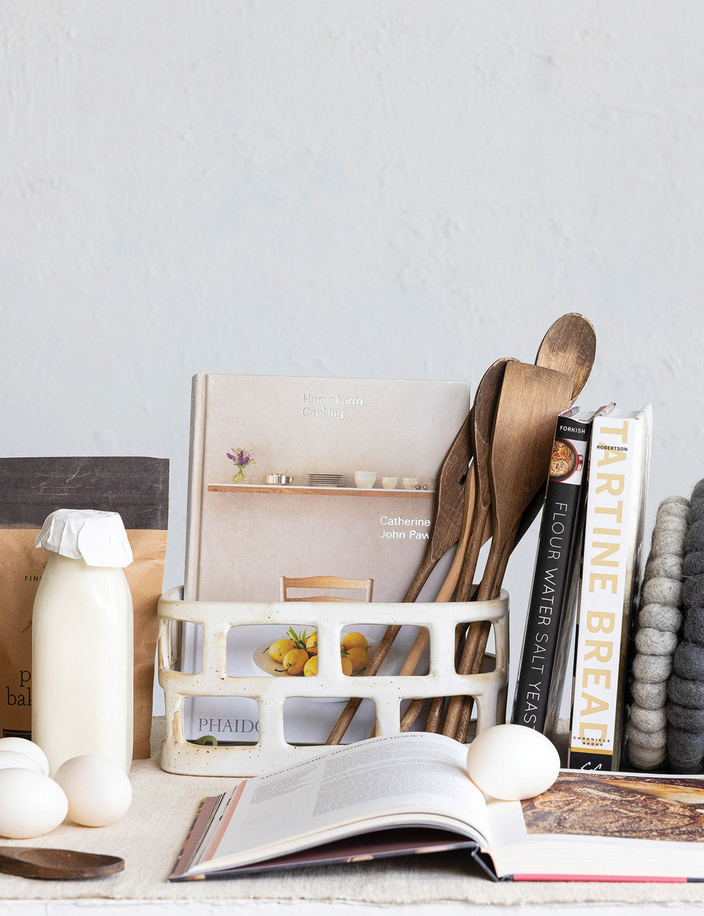 Lulu and Georgia - Benning Stoneware Basket