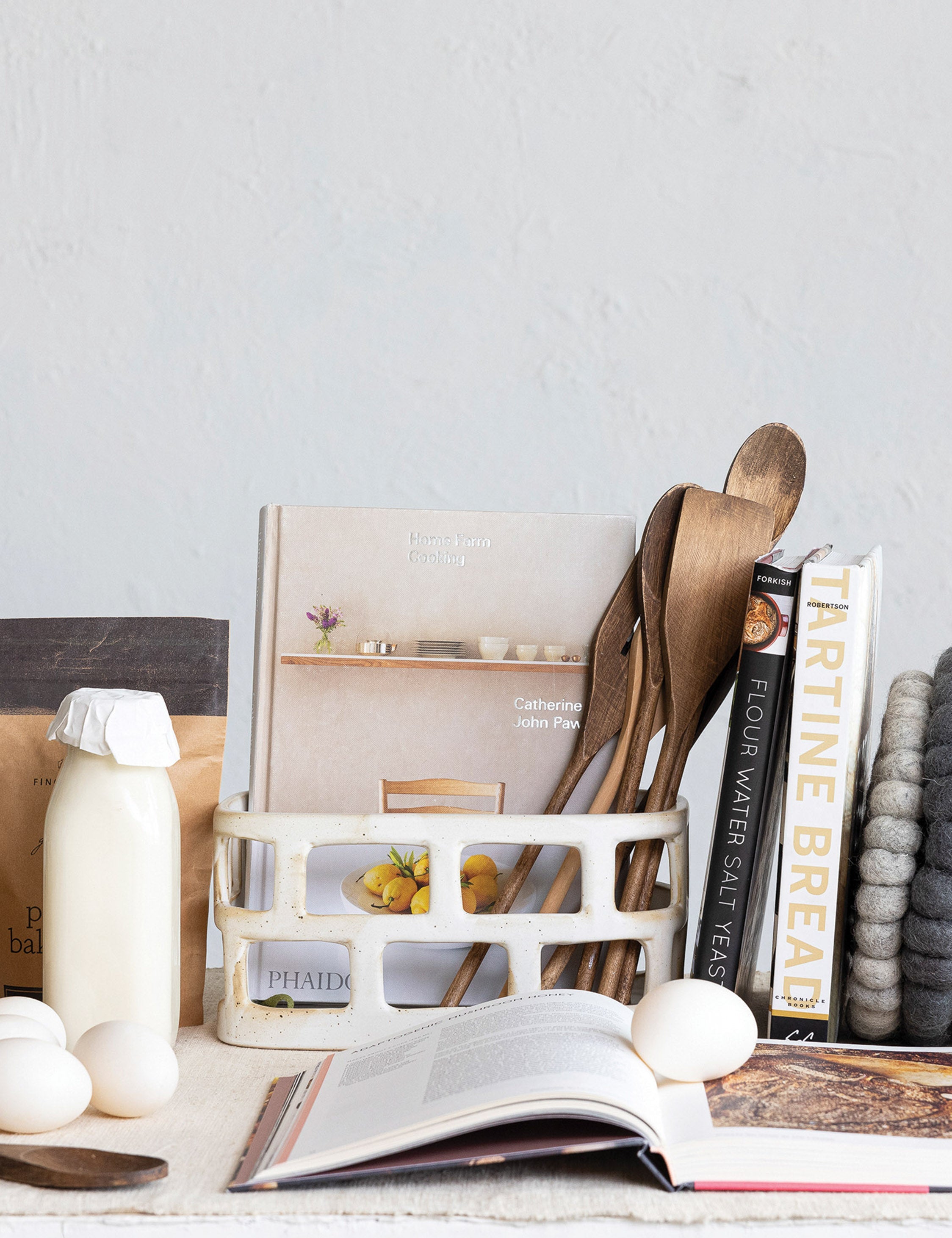 Lulu and Georgia - Benning Stoneware Basket