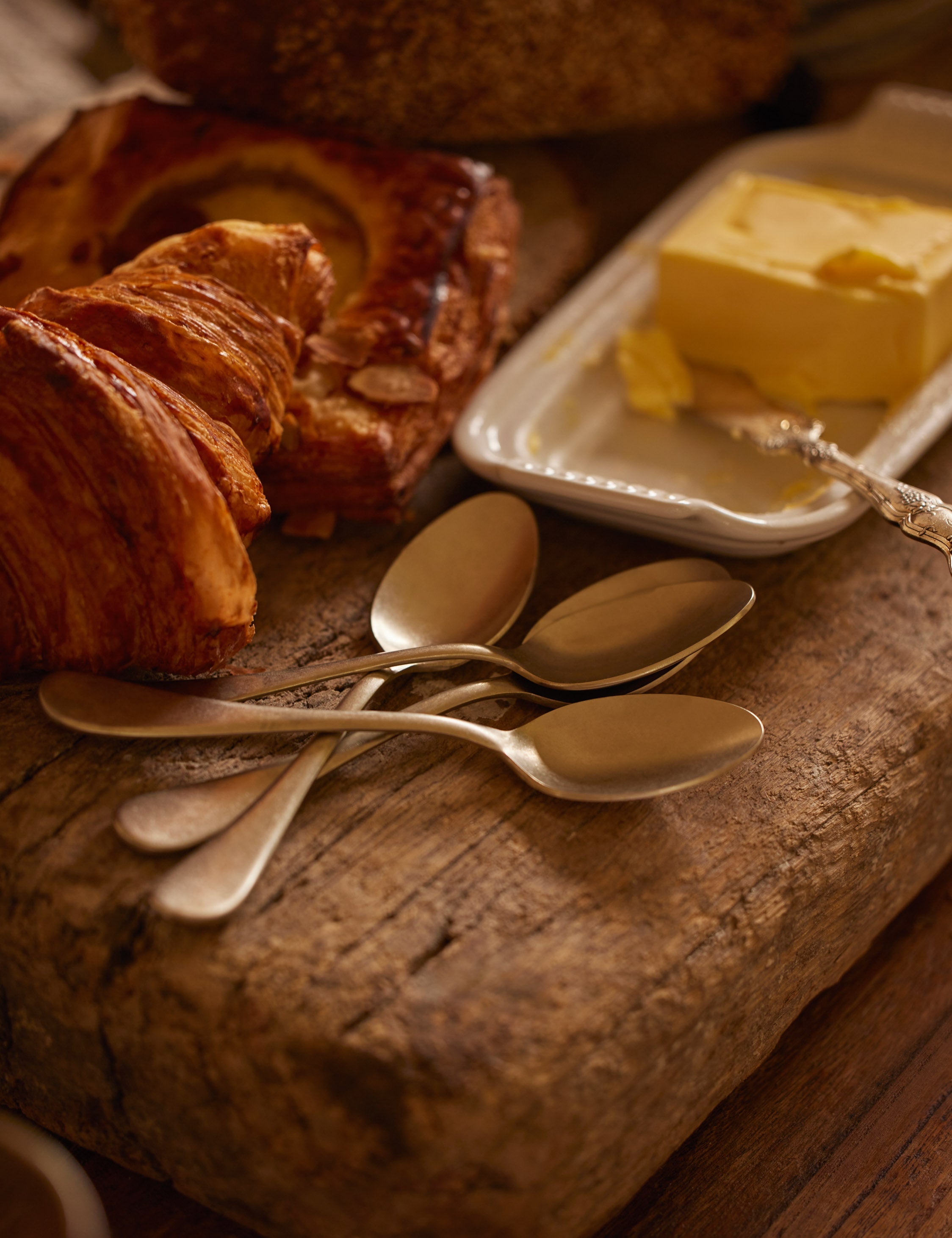 Lulu and Georgia - Vintage 20 piece Flatware set by Mepra