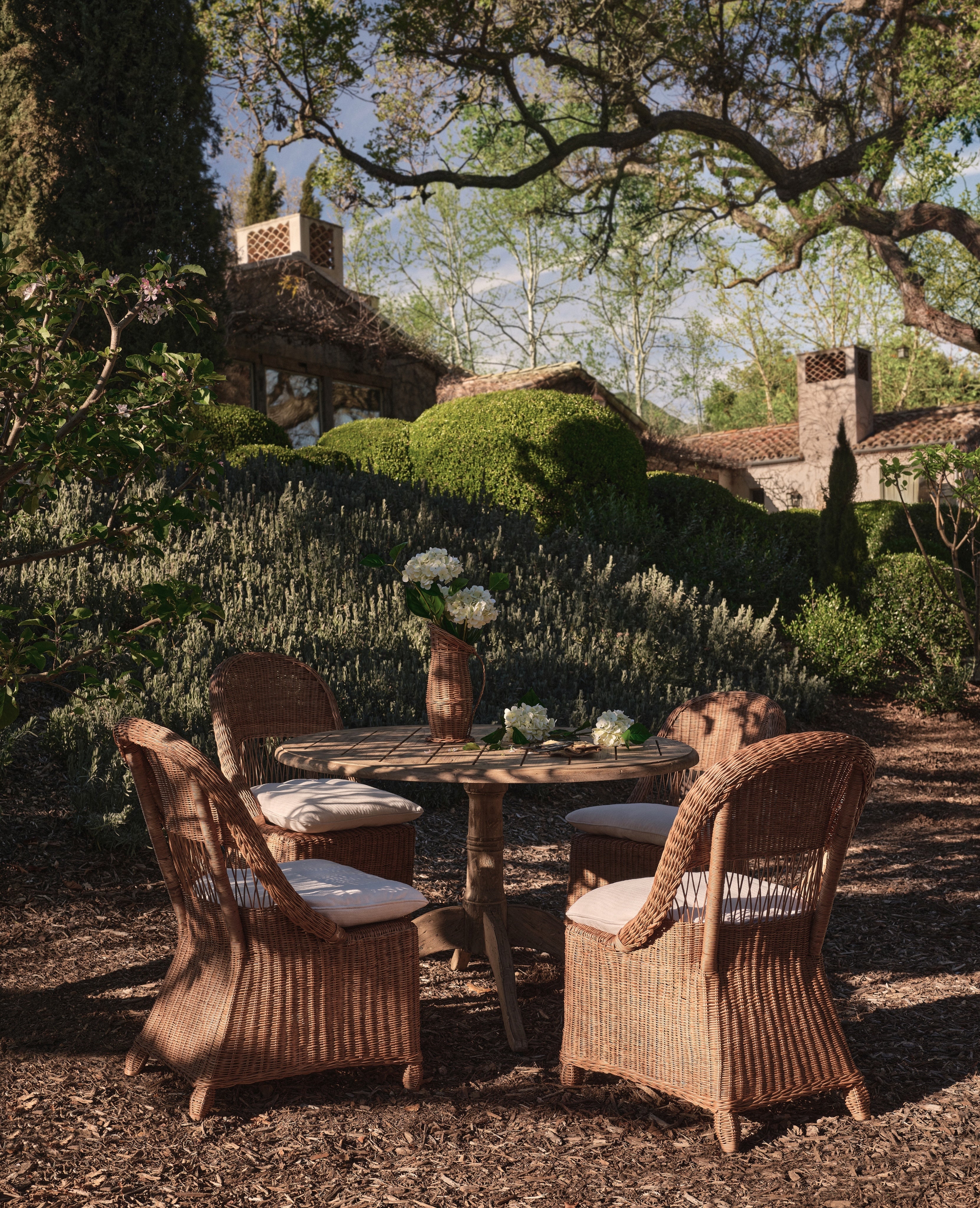 Olive Ateliers - Sunporch Teak Dining Table