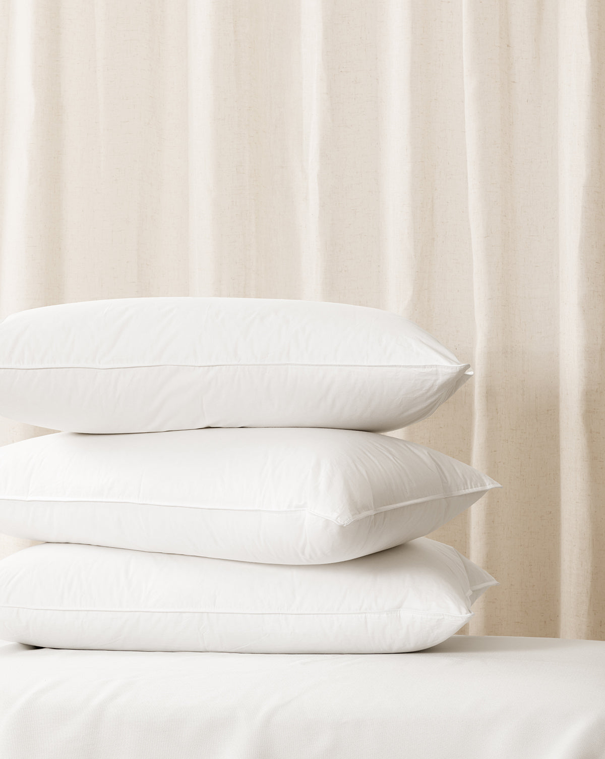 McGee & Co - Classic Down Bed Pillow