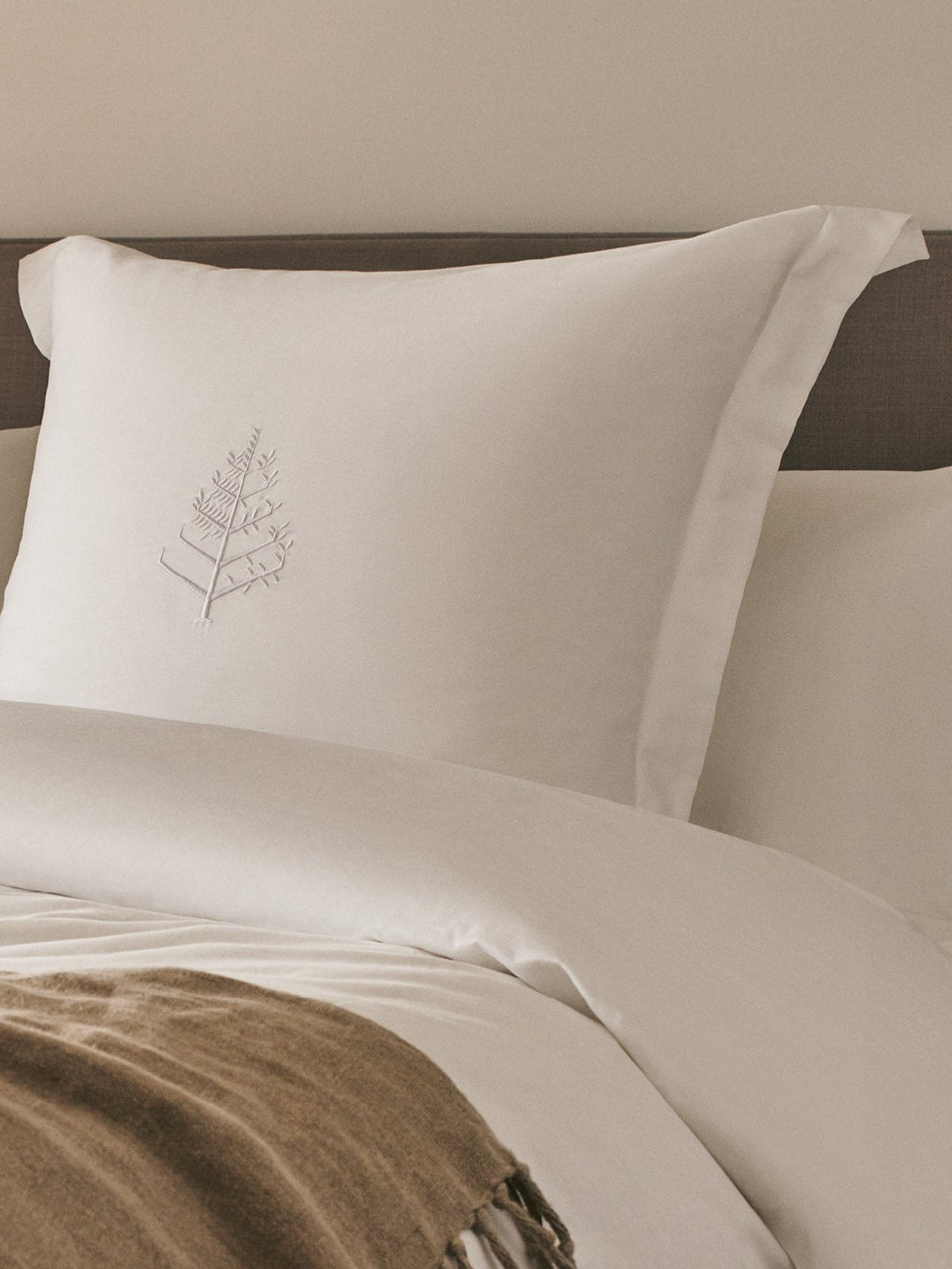 Four Seasons - Down Alternative Euro Pillow